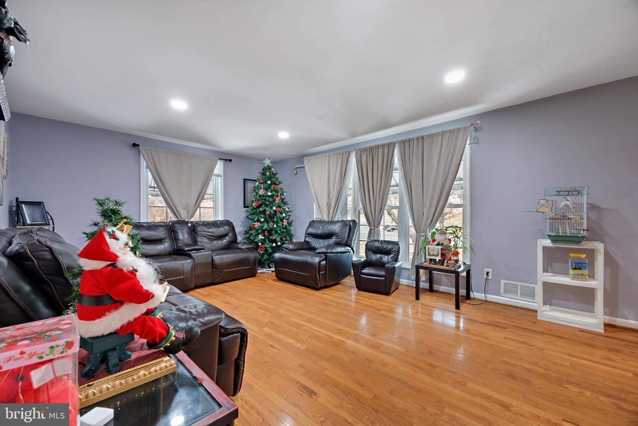 GLASSMANOR - Residential