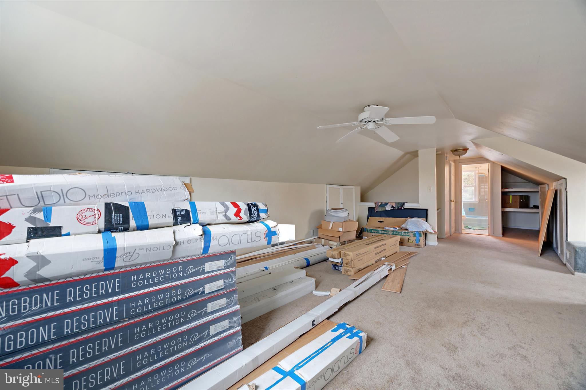 GLASSMANOR - Residential