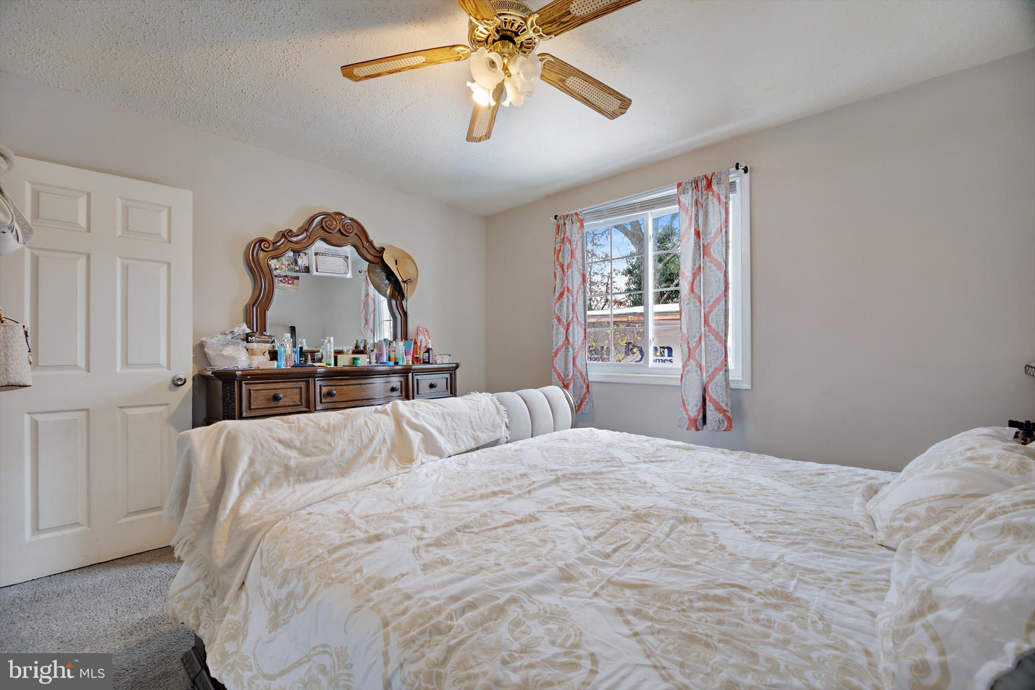 GLASSMANOR - Residential