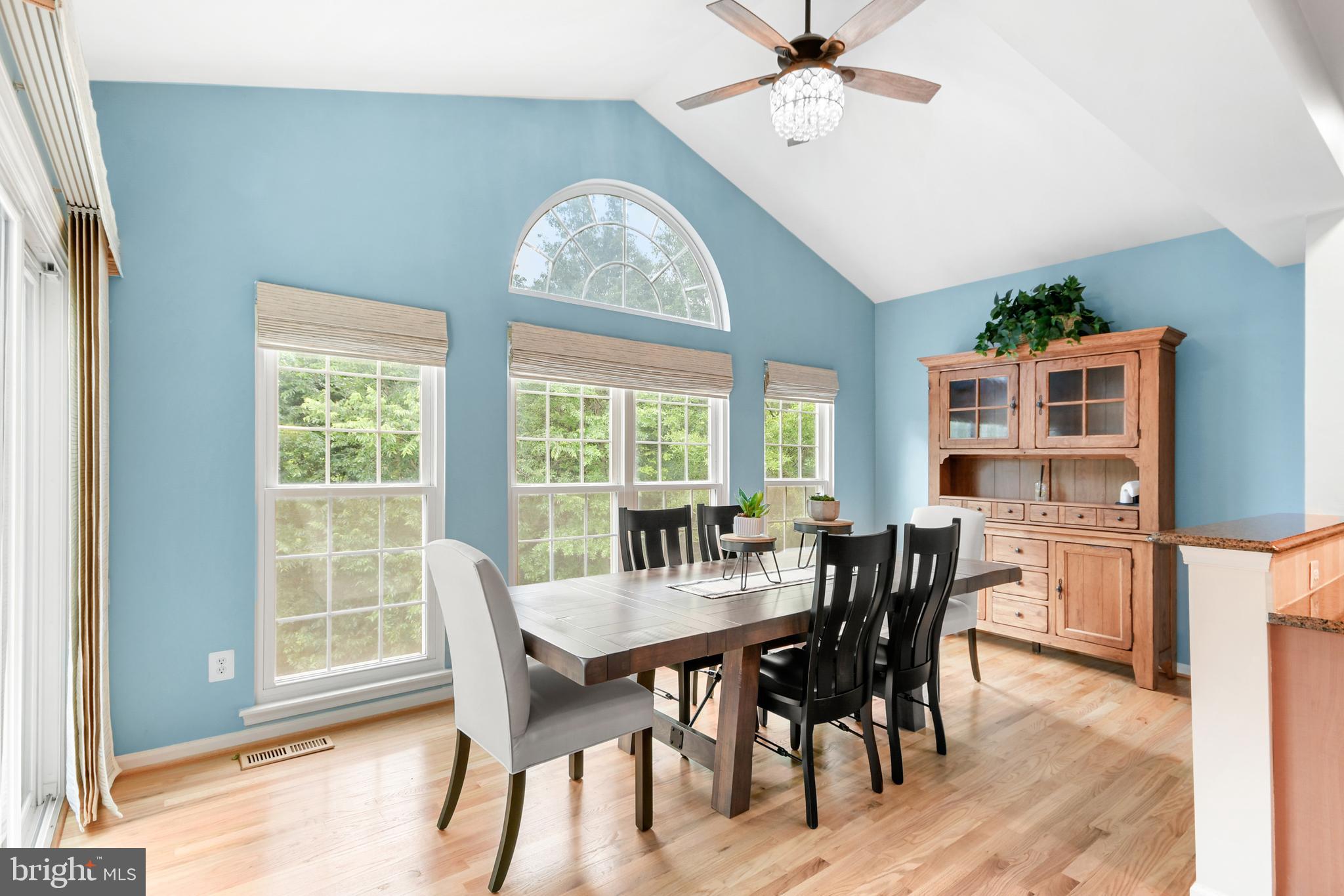 GALYN MANOR - Residential