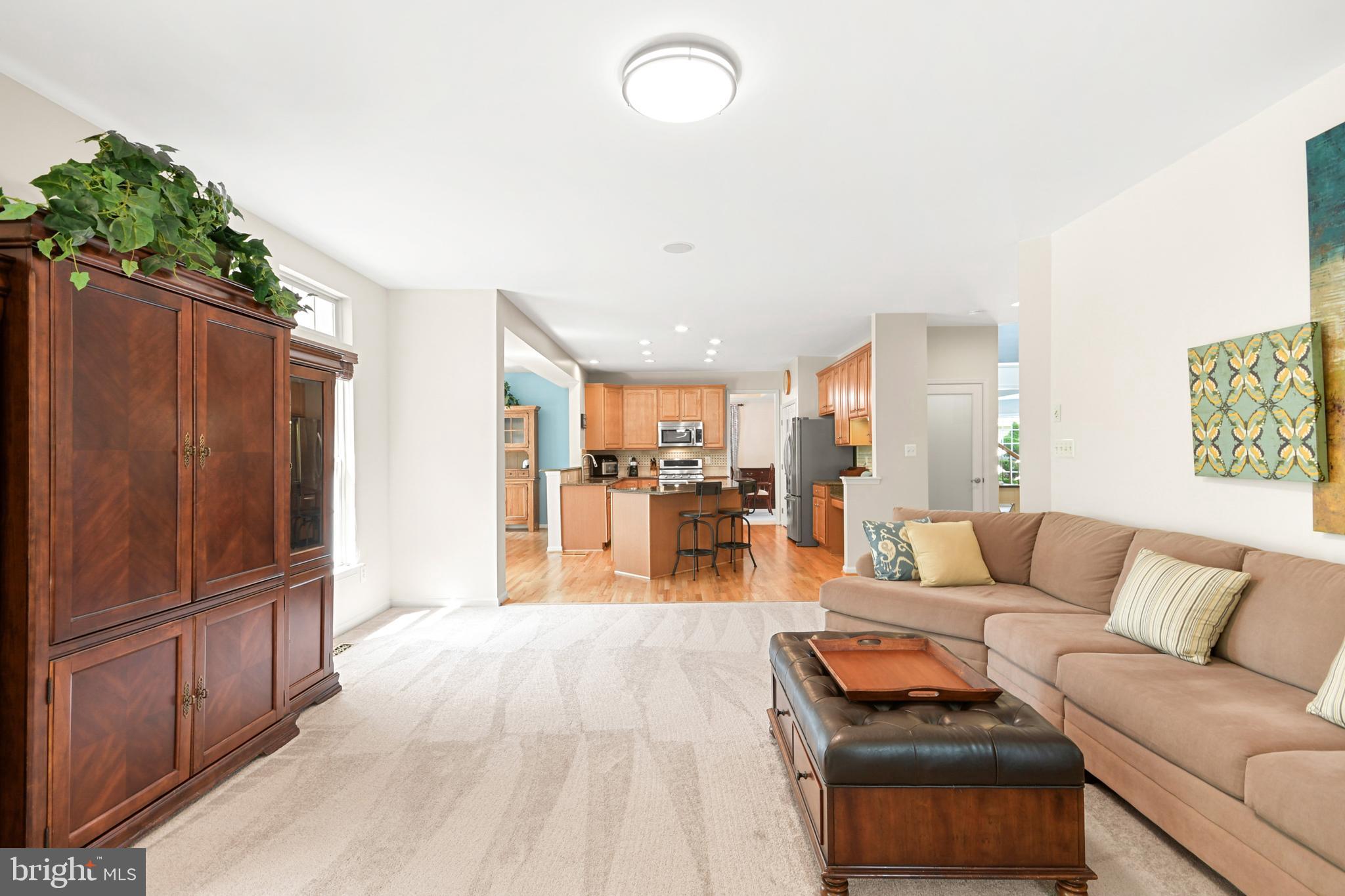 GALYN MANOR - Residential