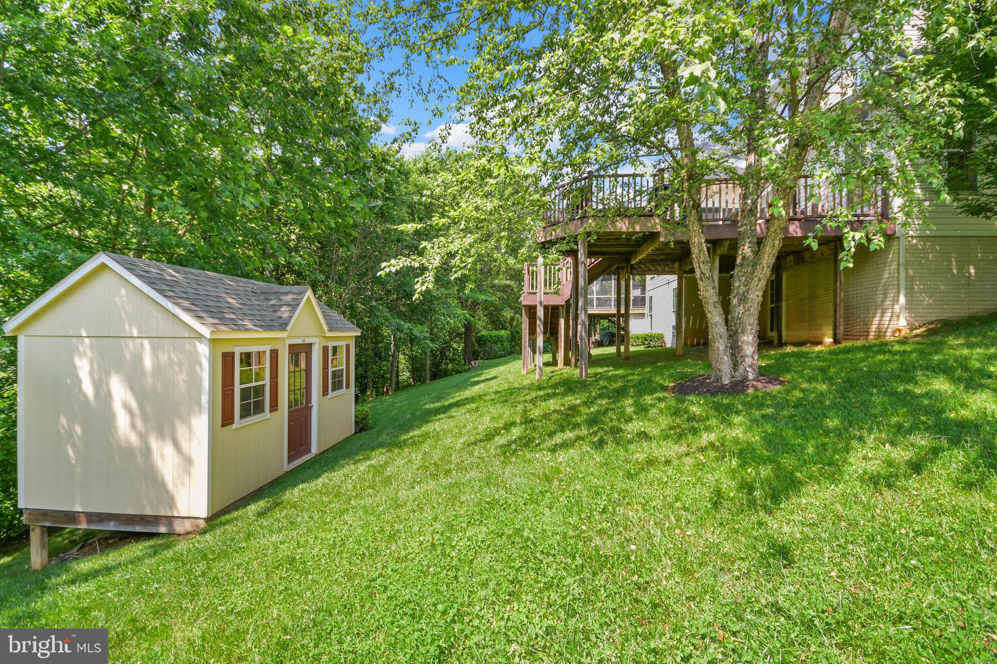 GALYN MANOR - Residential