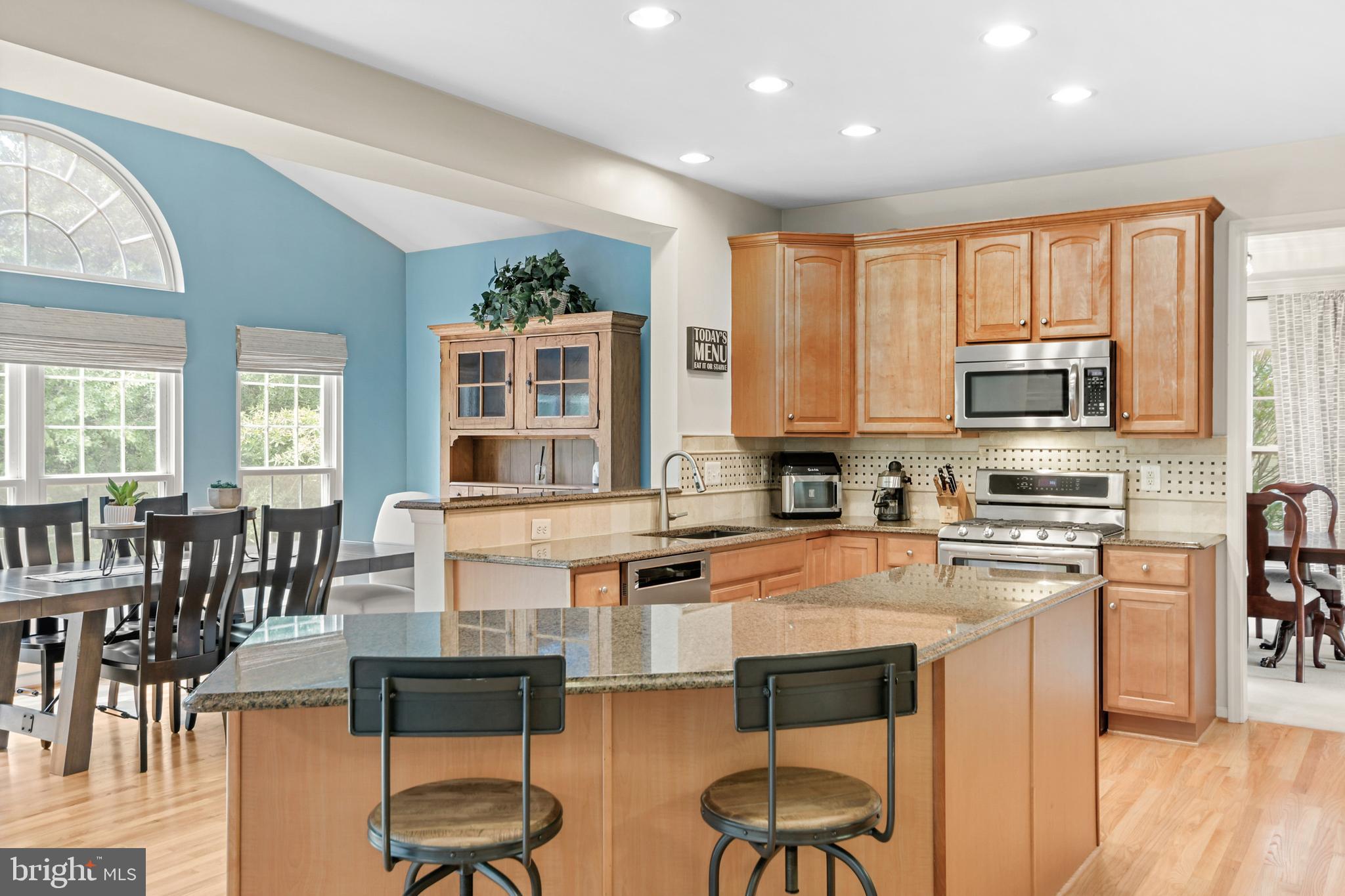 GALYN MANOR - Residential