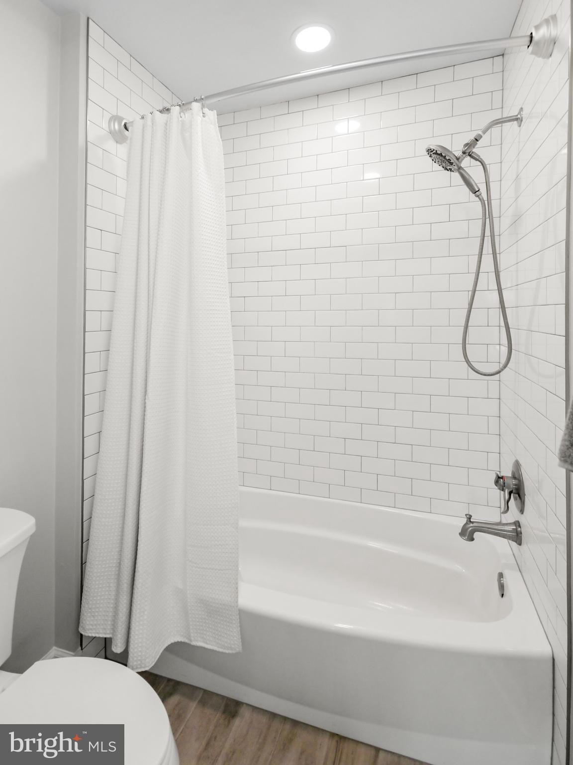 GALYN MANOR - Residential