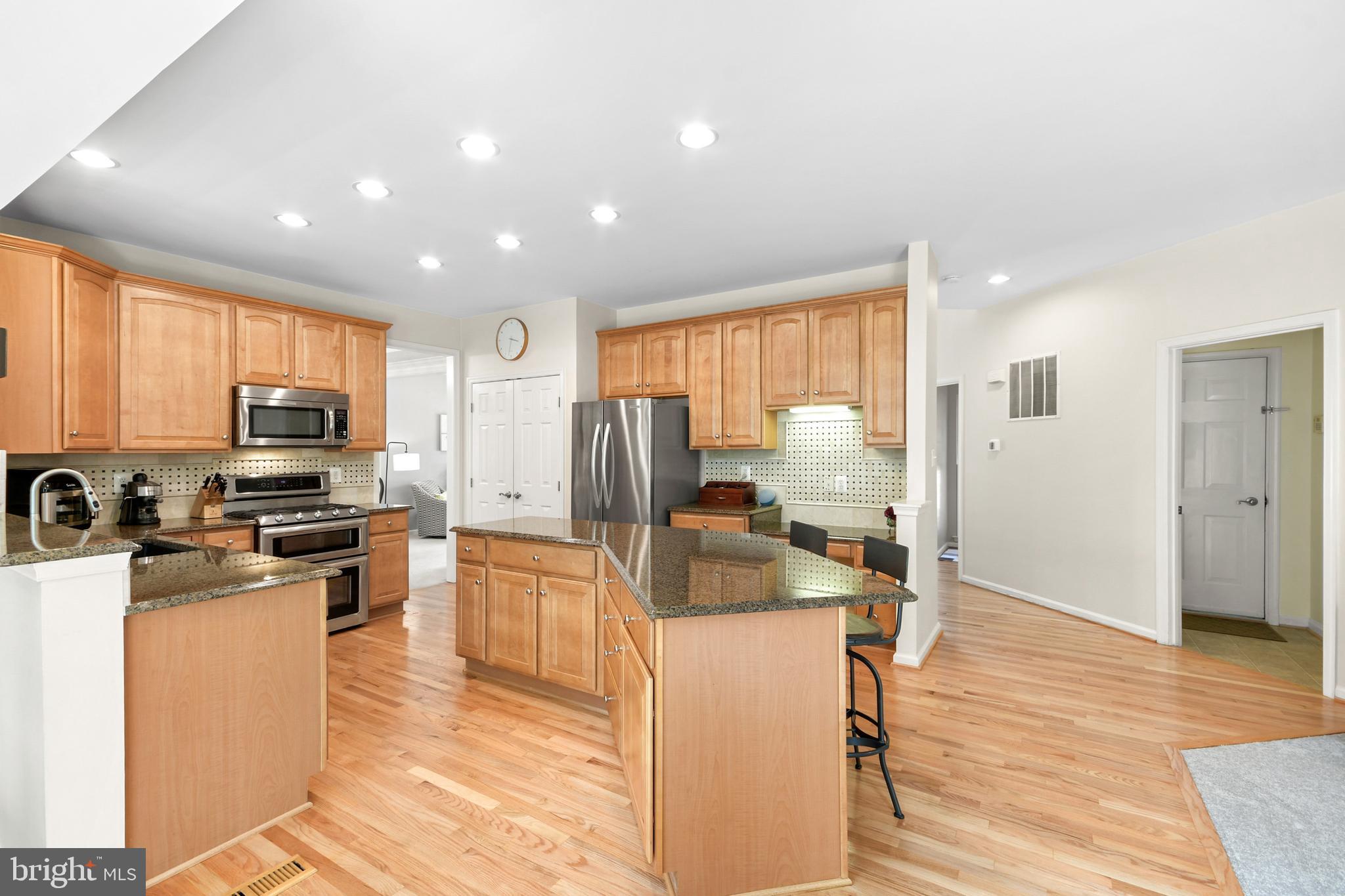 GALYN MANOR - Residential