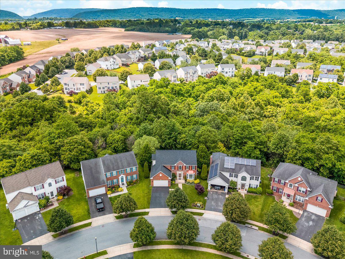GALYN MANOR - Residential