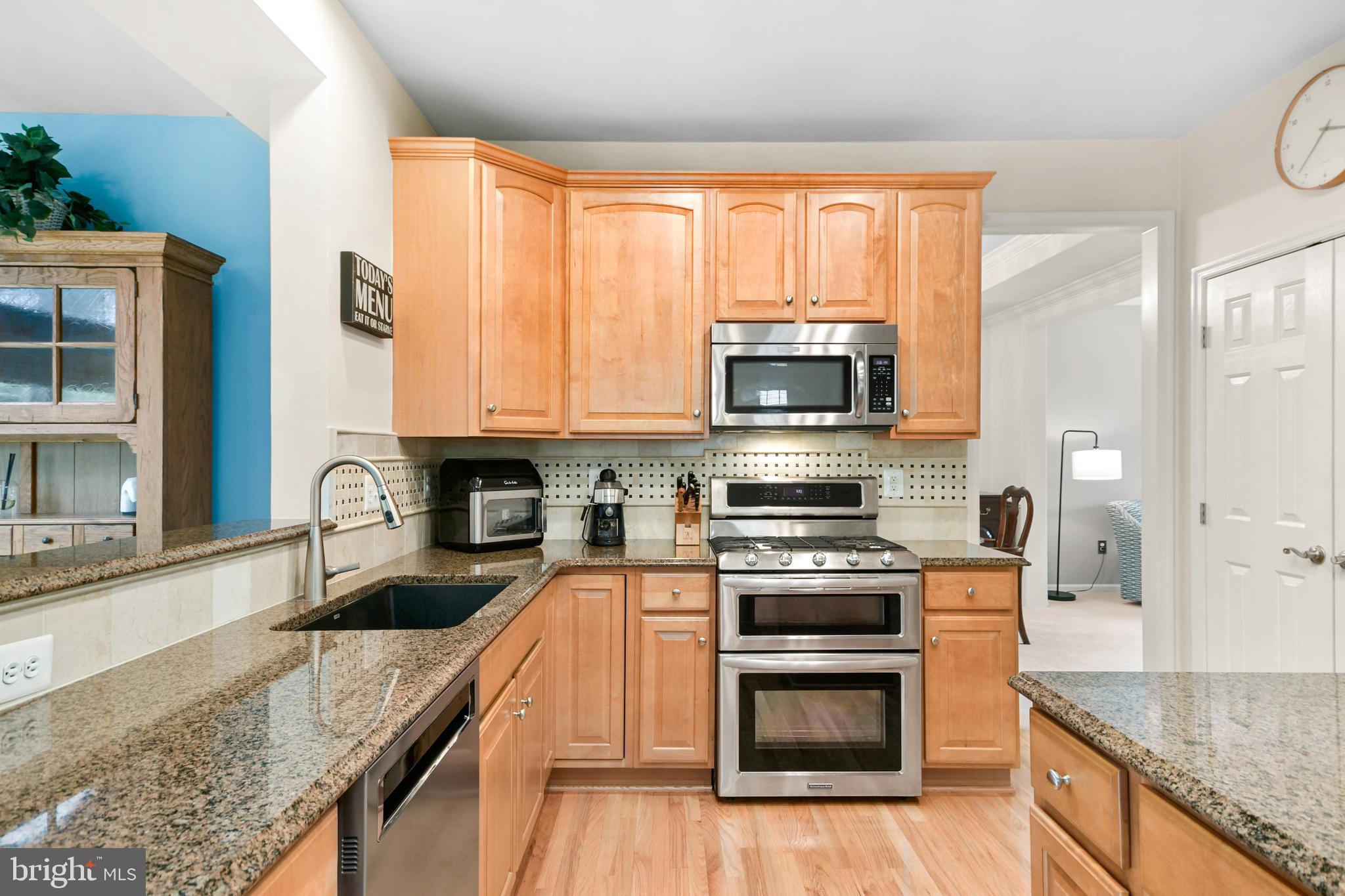 GALYN MANOR - Residential