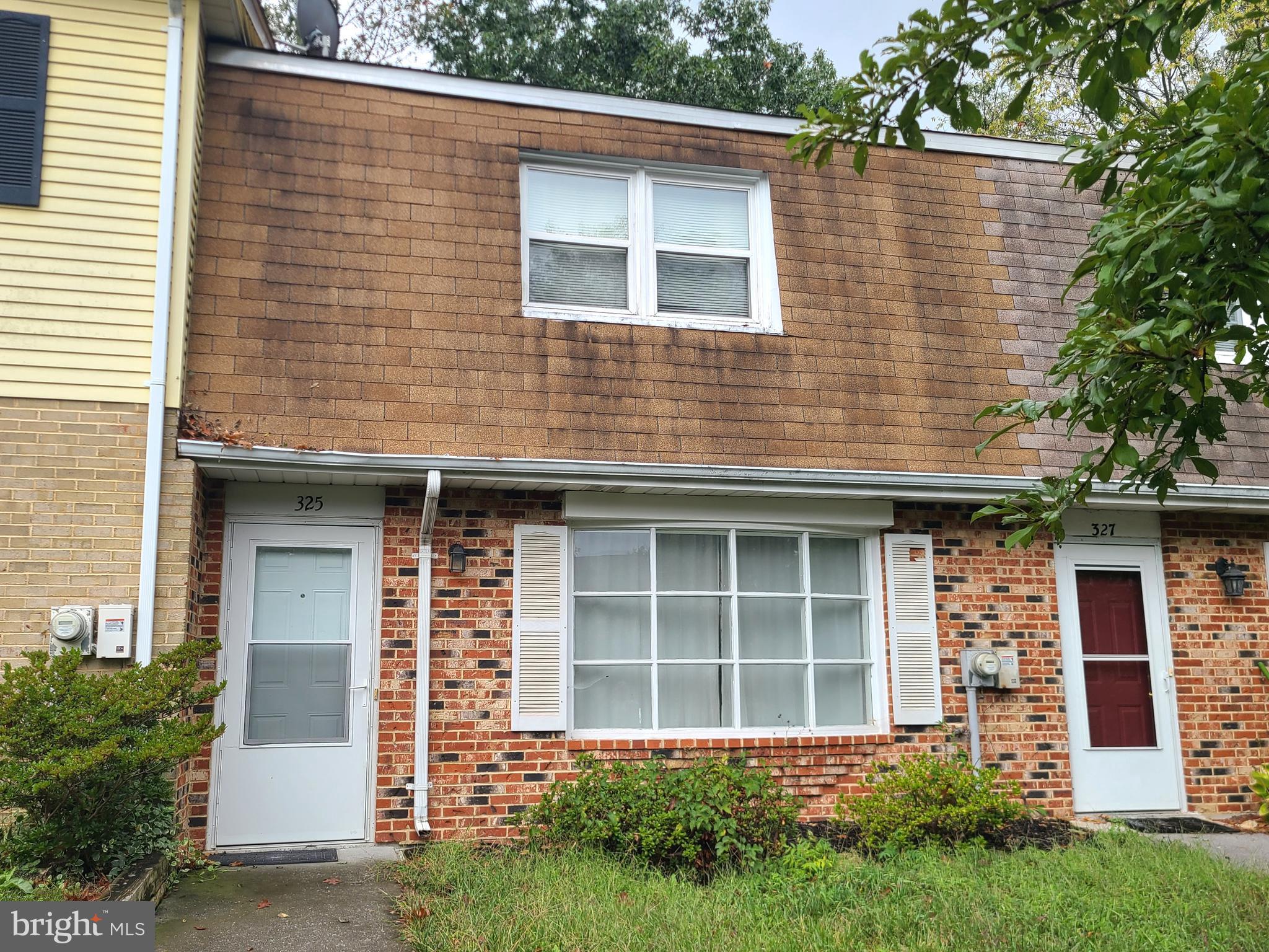 ASH HOLLOW ESTATES - Residential Lease