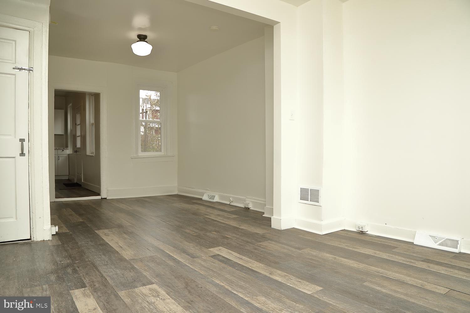 LANCASTER - Residential