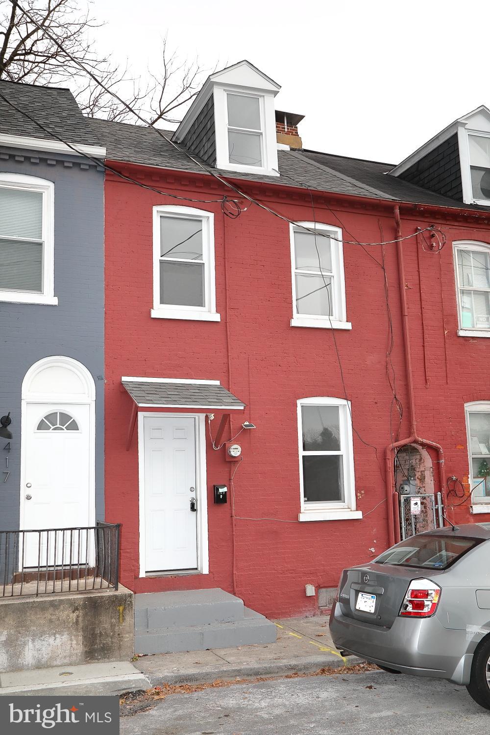 LANCASTER - Residential