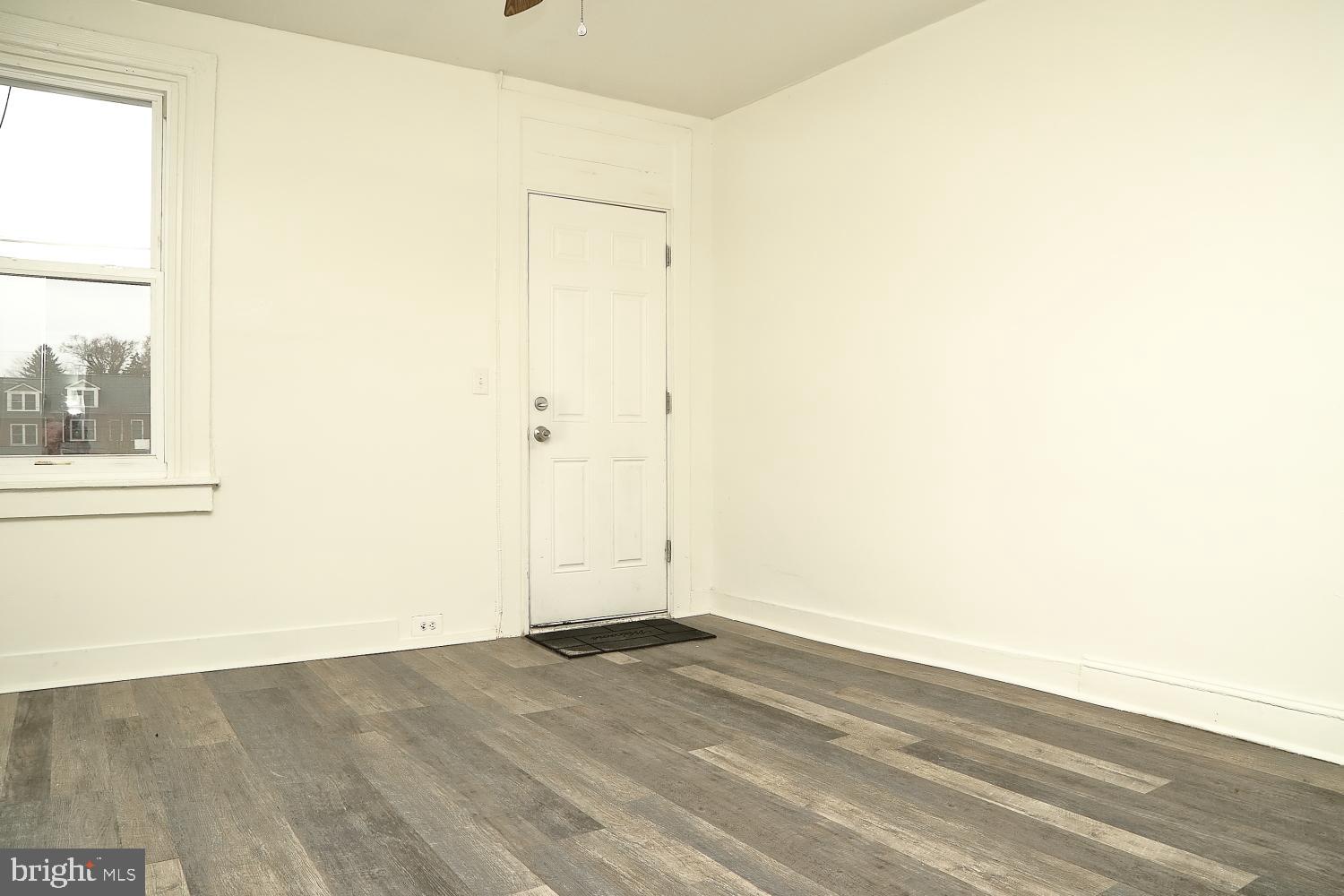 LANCASTER - Residential