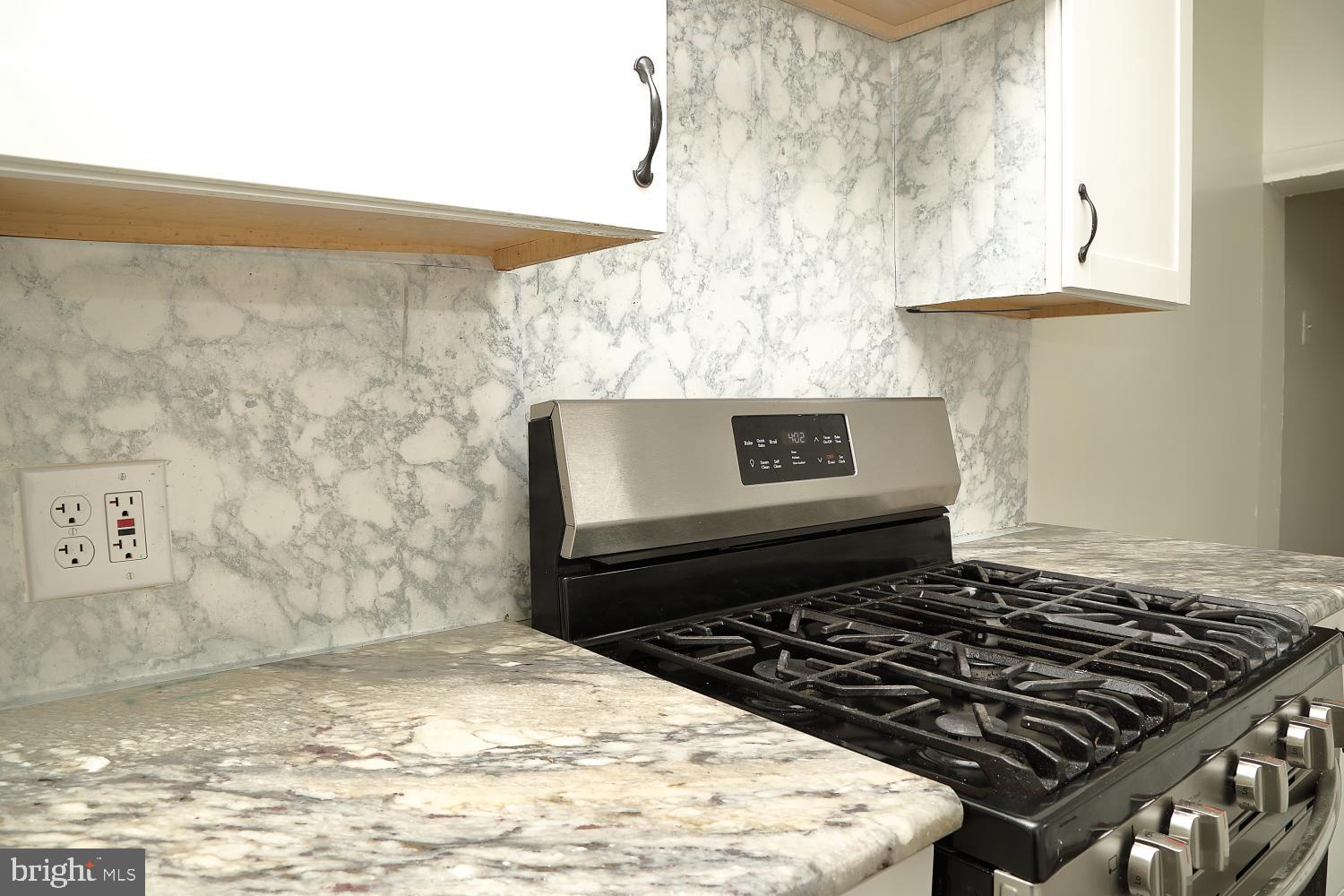 LANCASTER - Residential