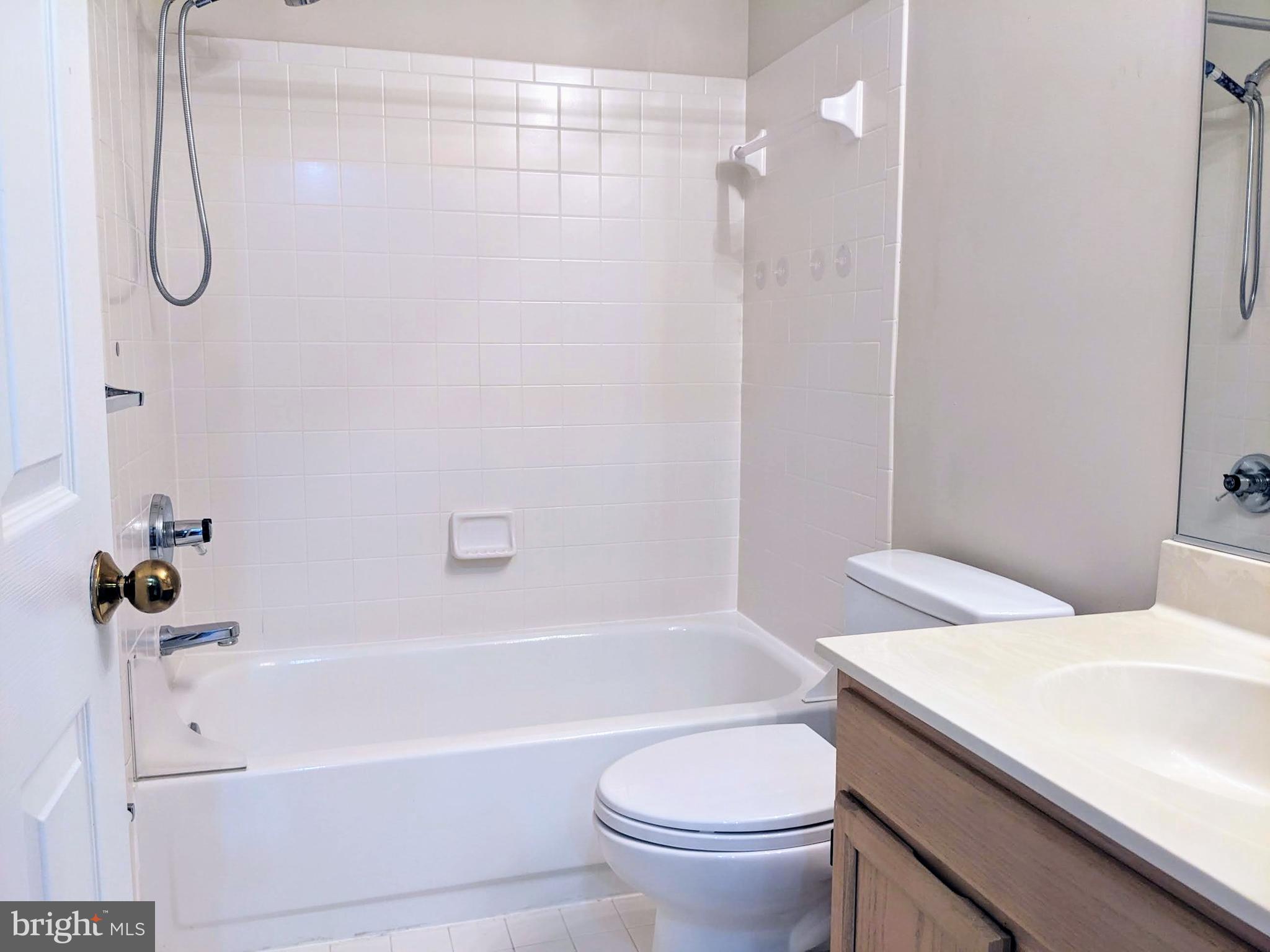 FAIRLAND TOWNS - Residential Lease