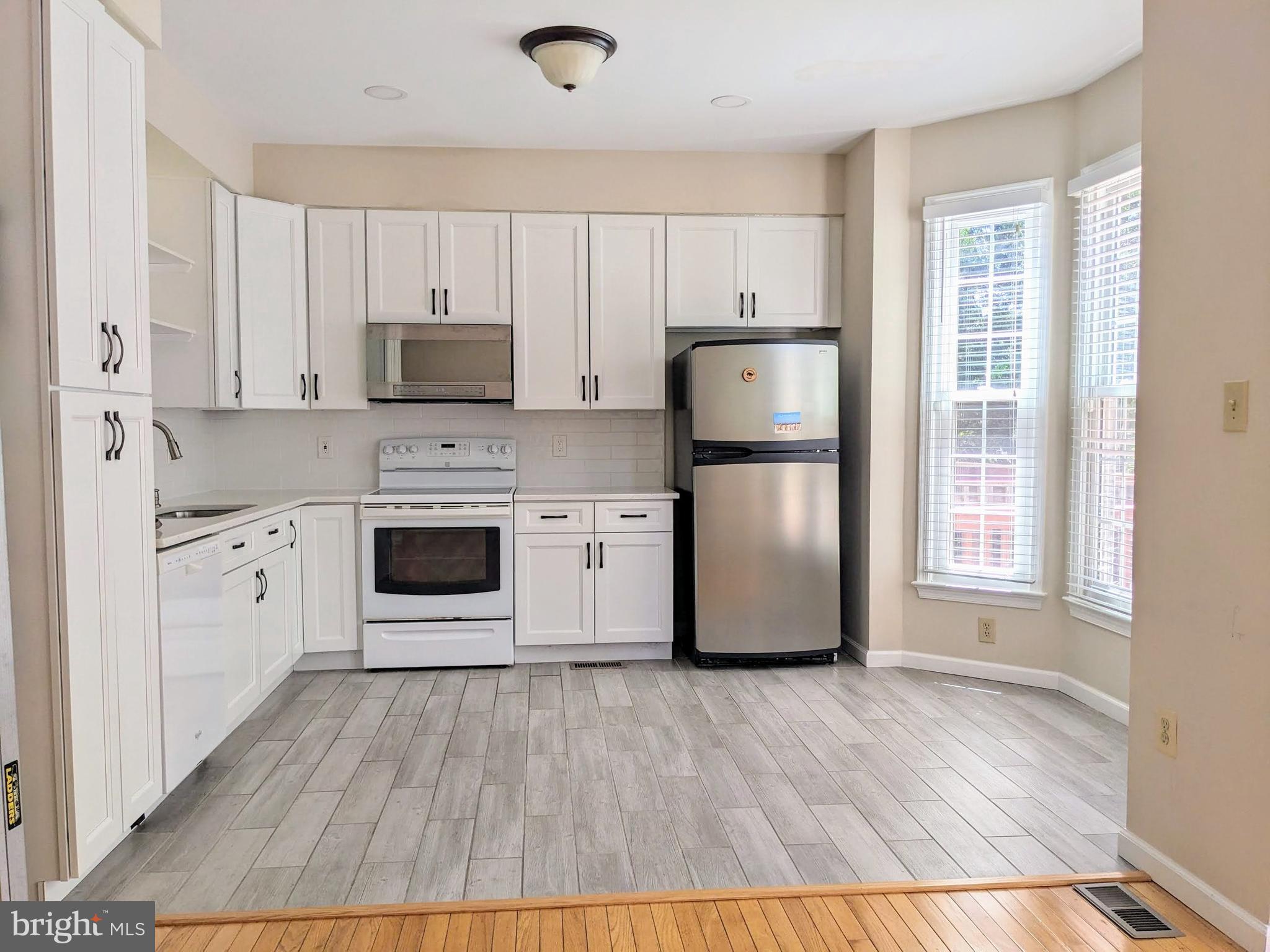 FAIRLAND TOWNS - Residential Lease