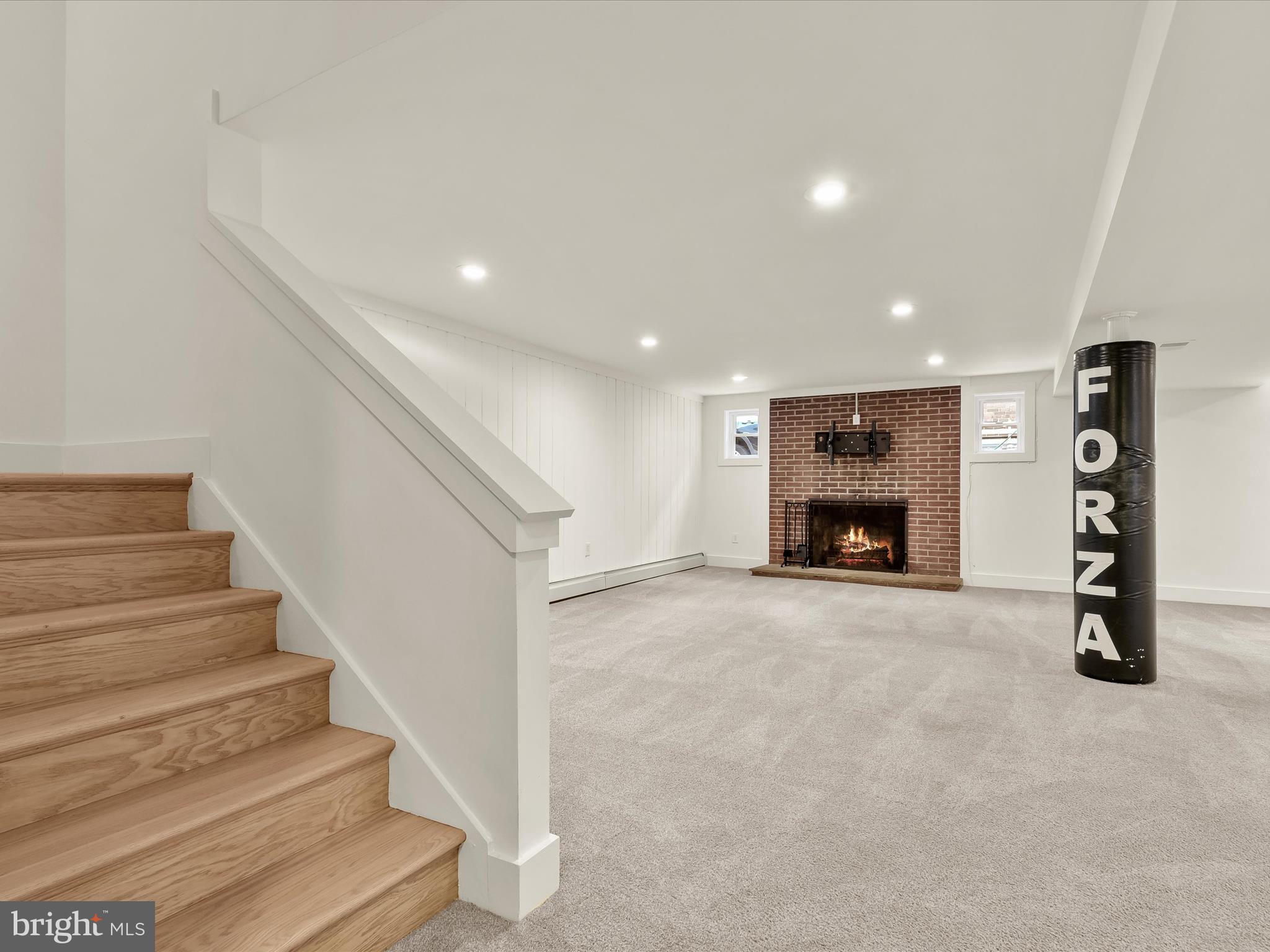 CLARENDON - Residential