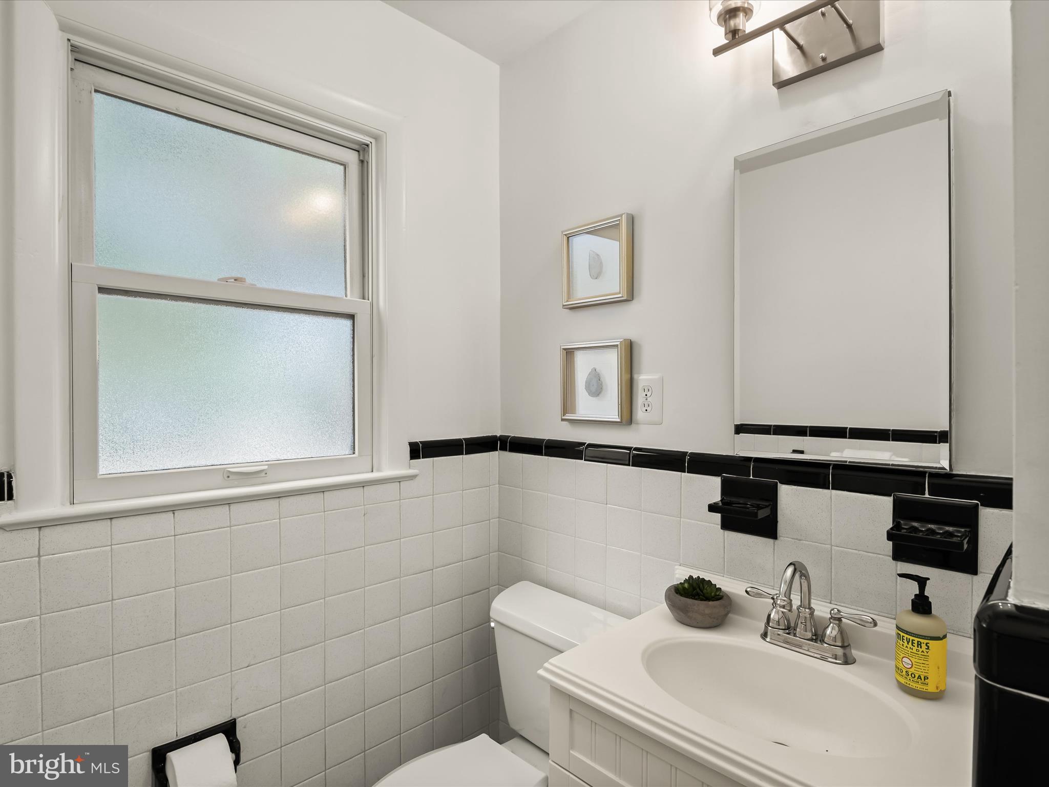 CLARENDON - Residential