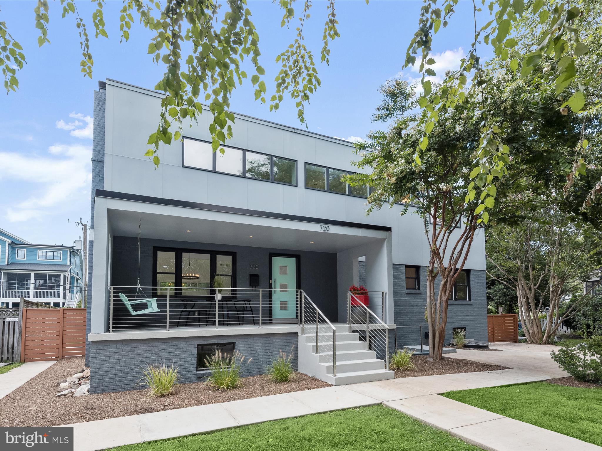 CLARENDON - Residential