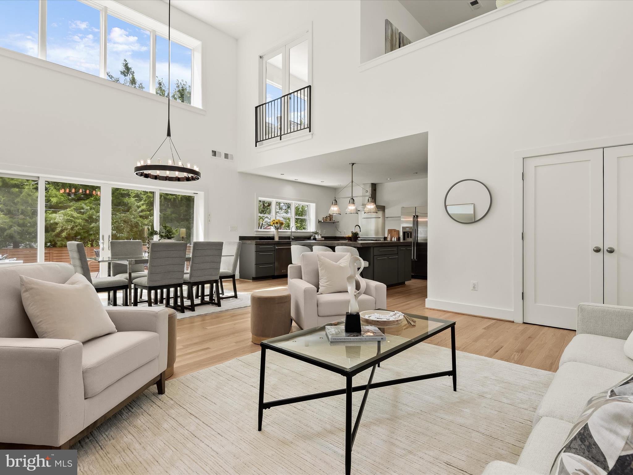 CLARENDON - Residential