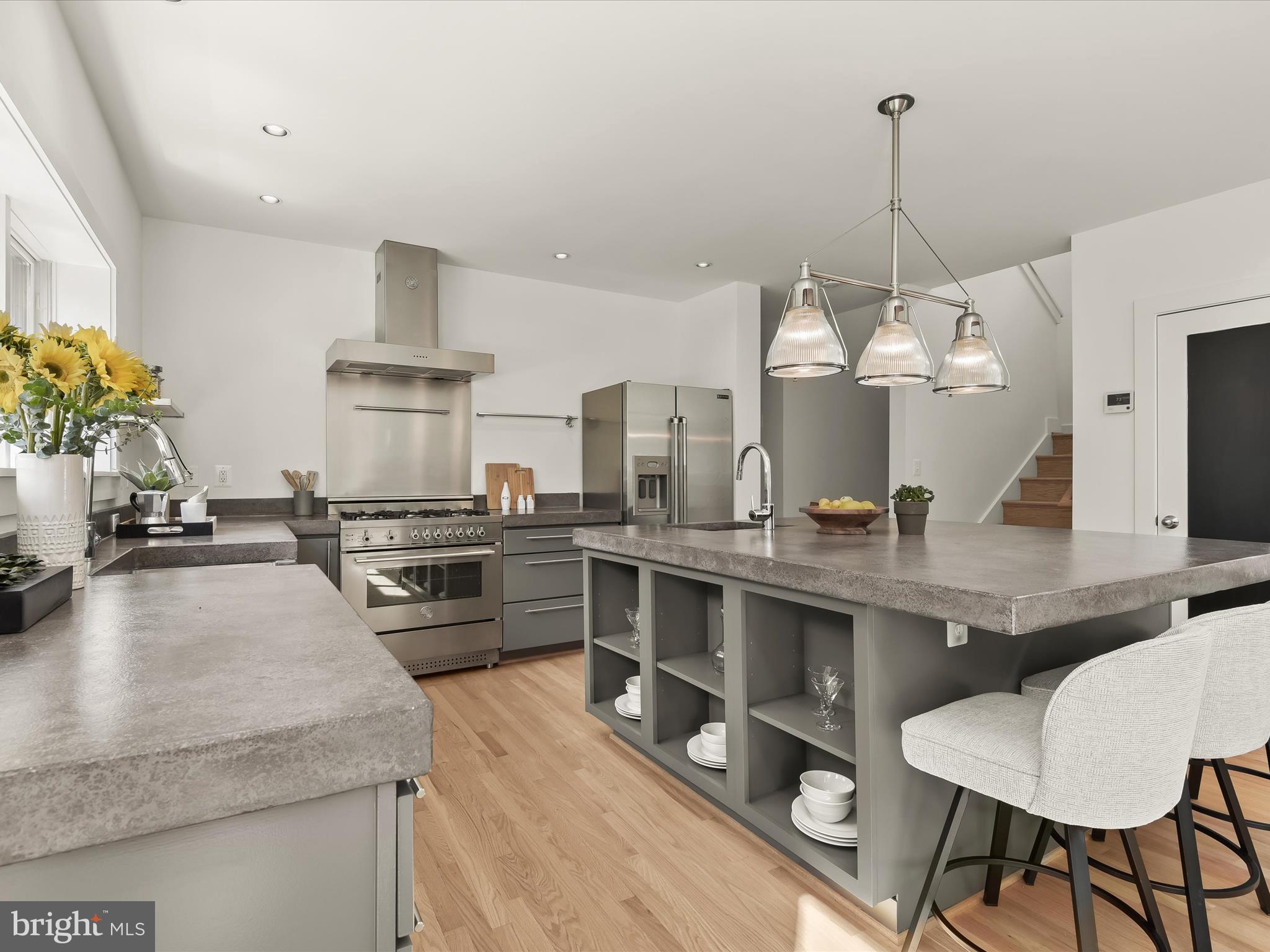 CLARENDON - Residential