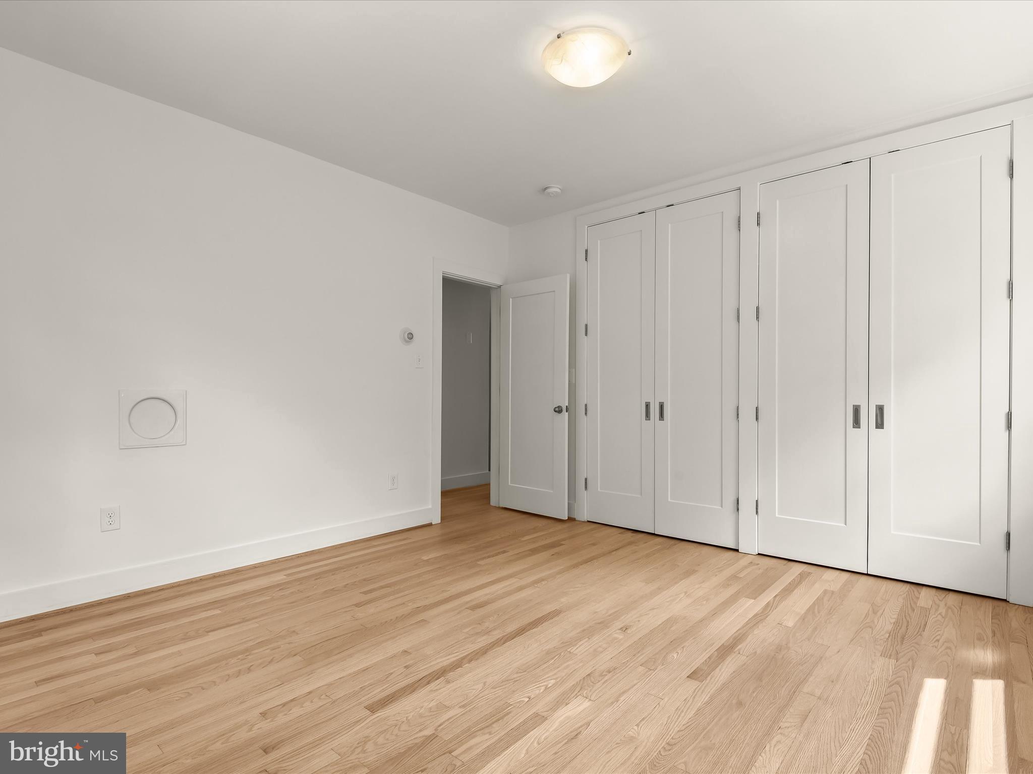 CLARENDON - Residential