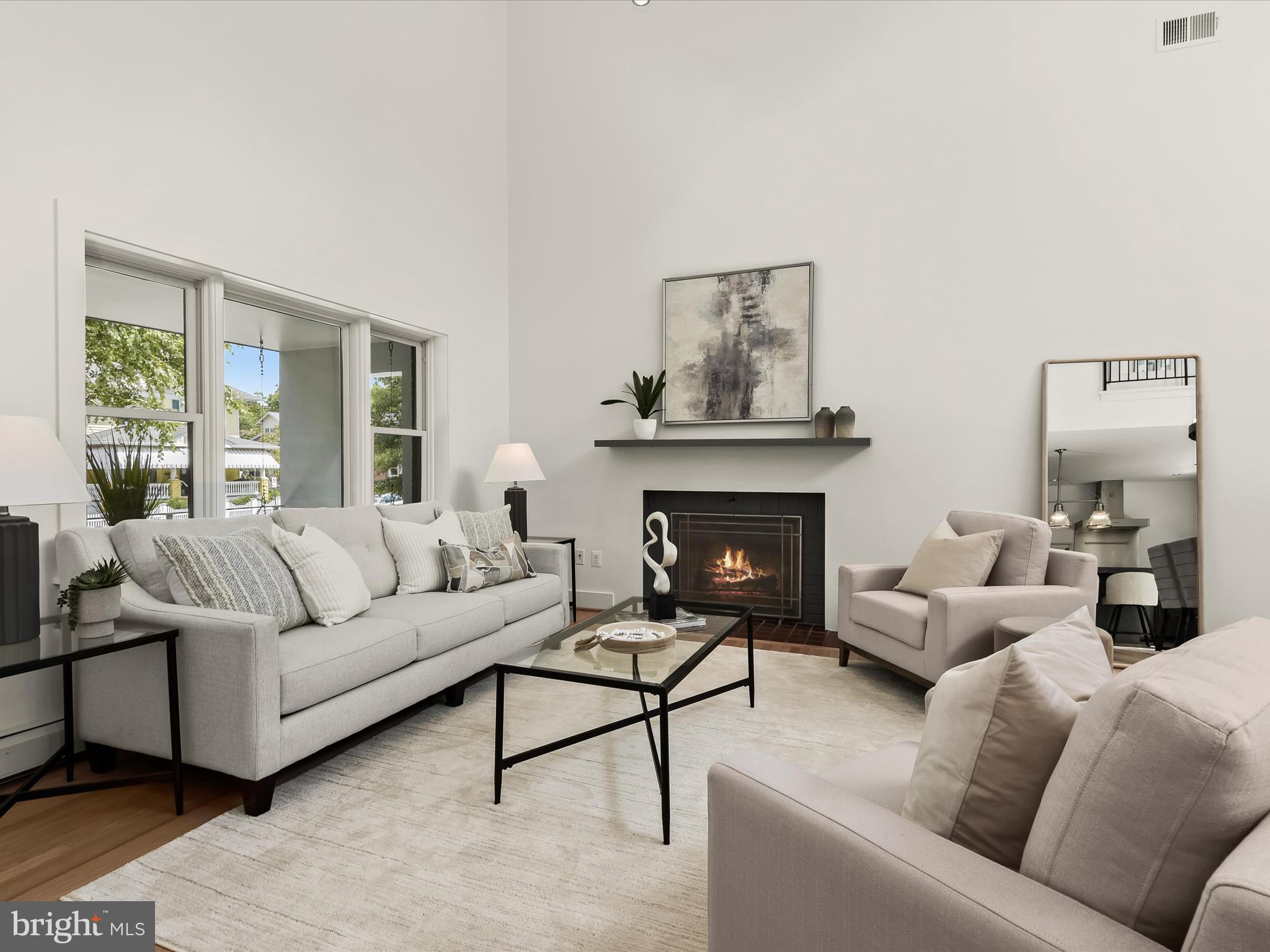 CLARENDON - Residential