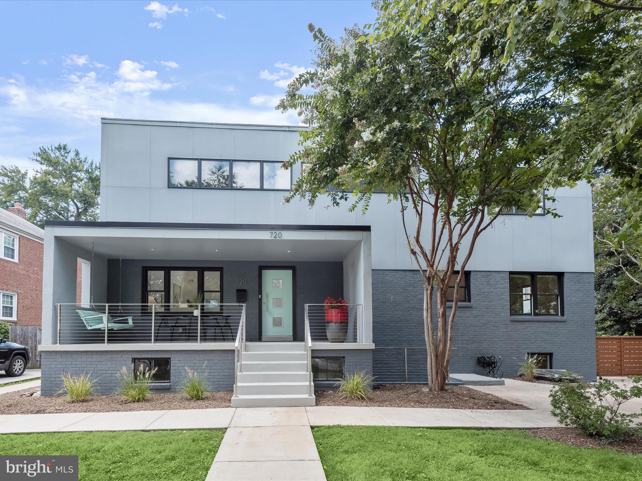 CLARENDON - Residential