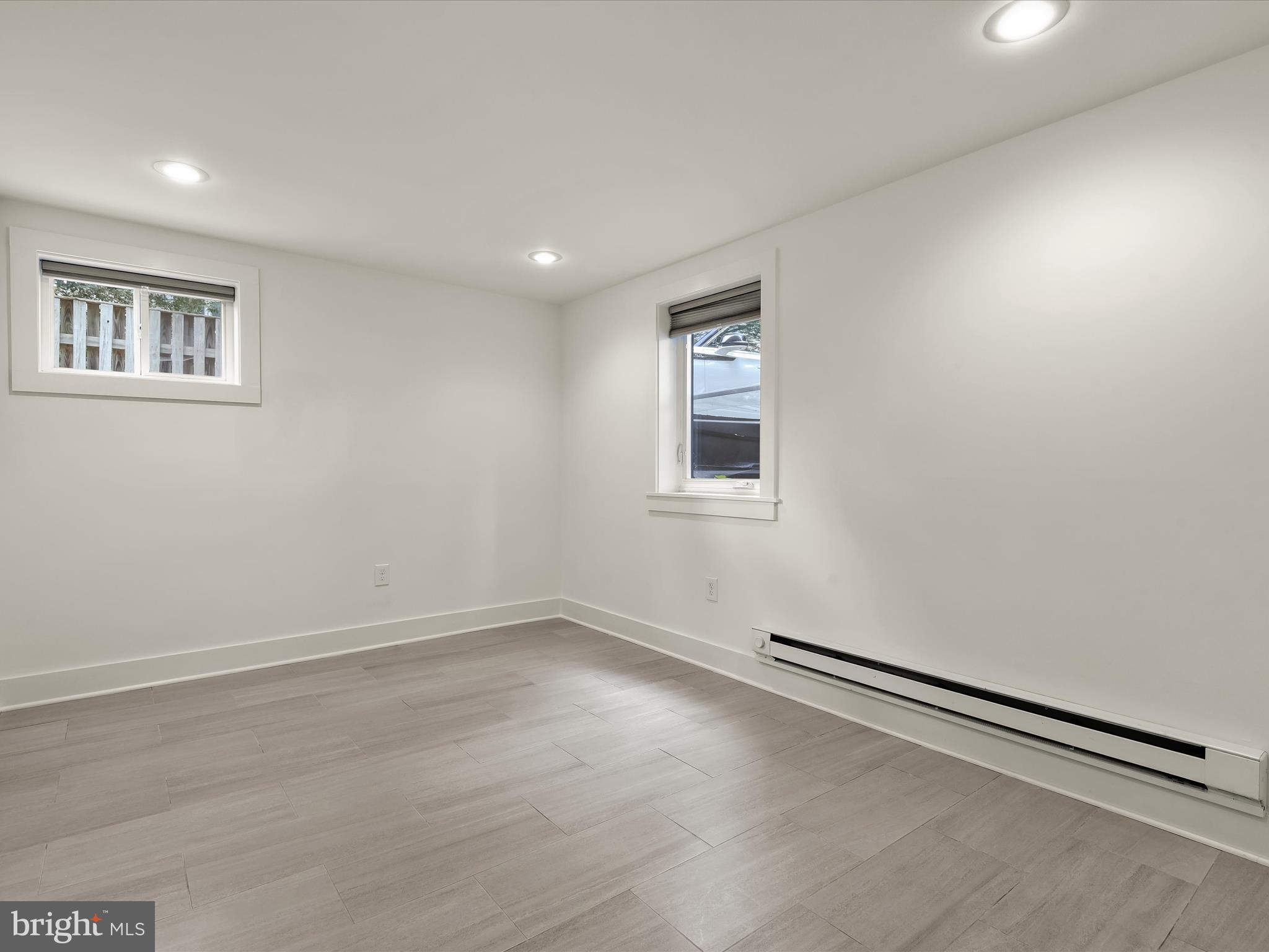 CLARENDON - Residential