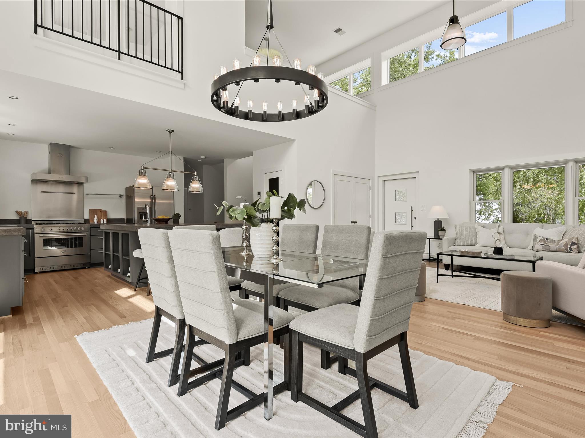 CLARENDON - Residential