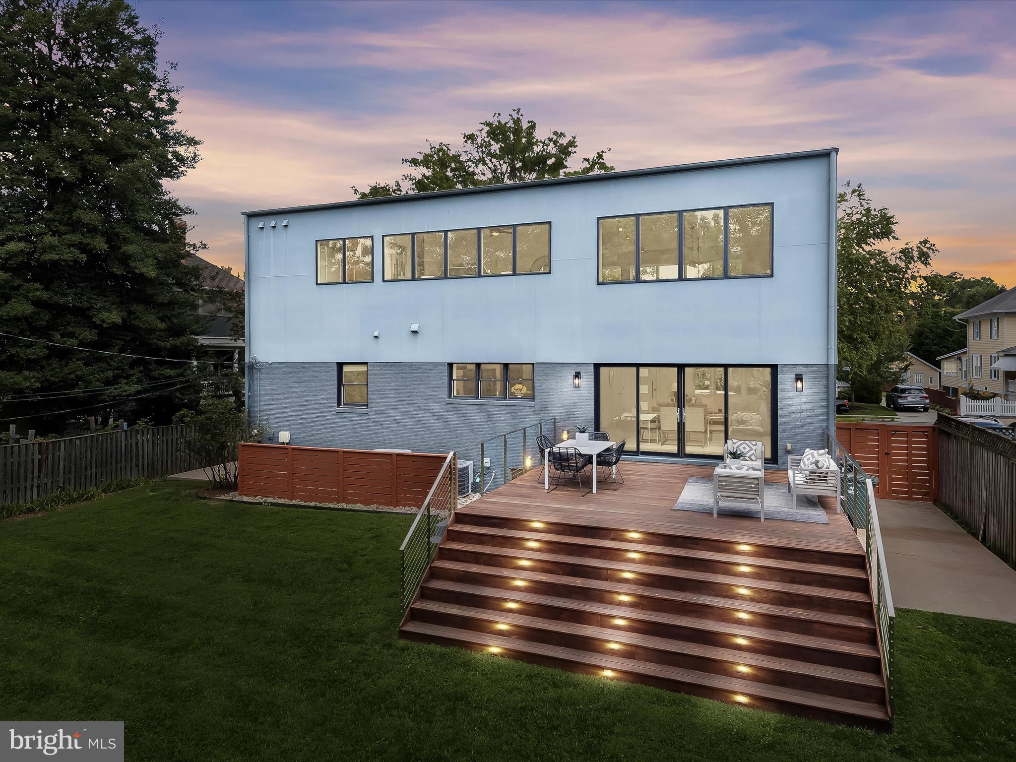 CLARENDON - Residential