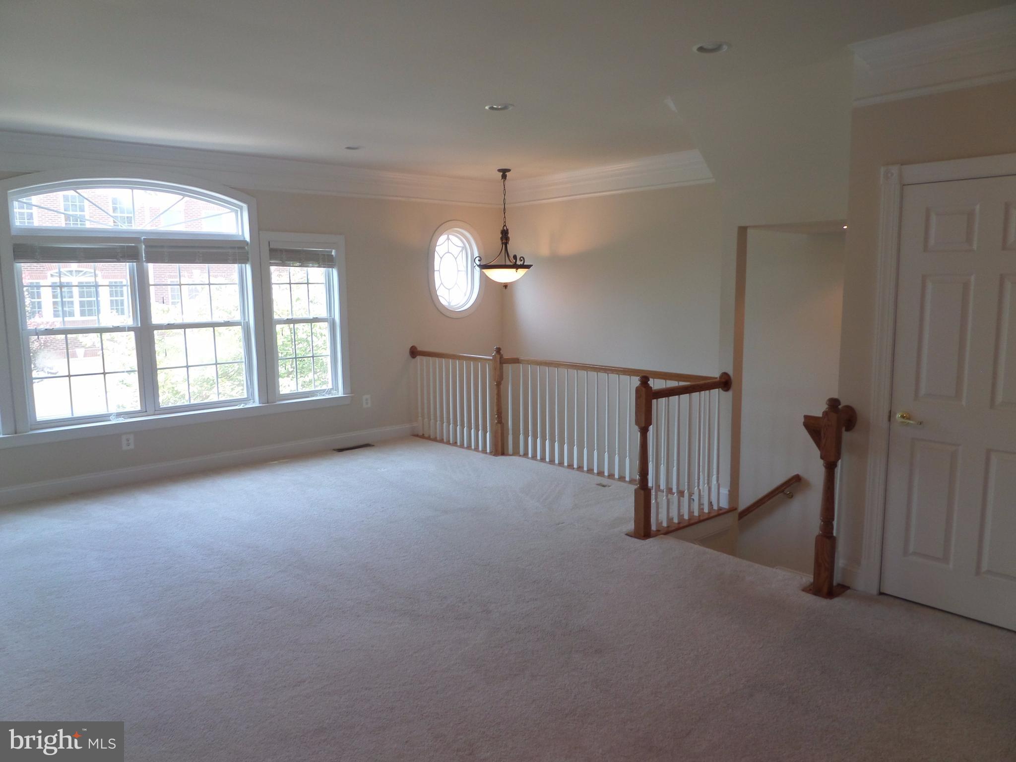 47574 ROYAL BURNHAM TERRACE