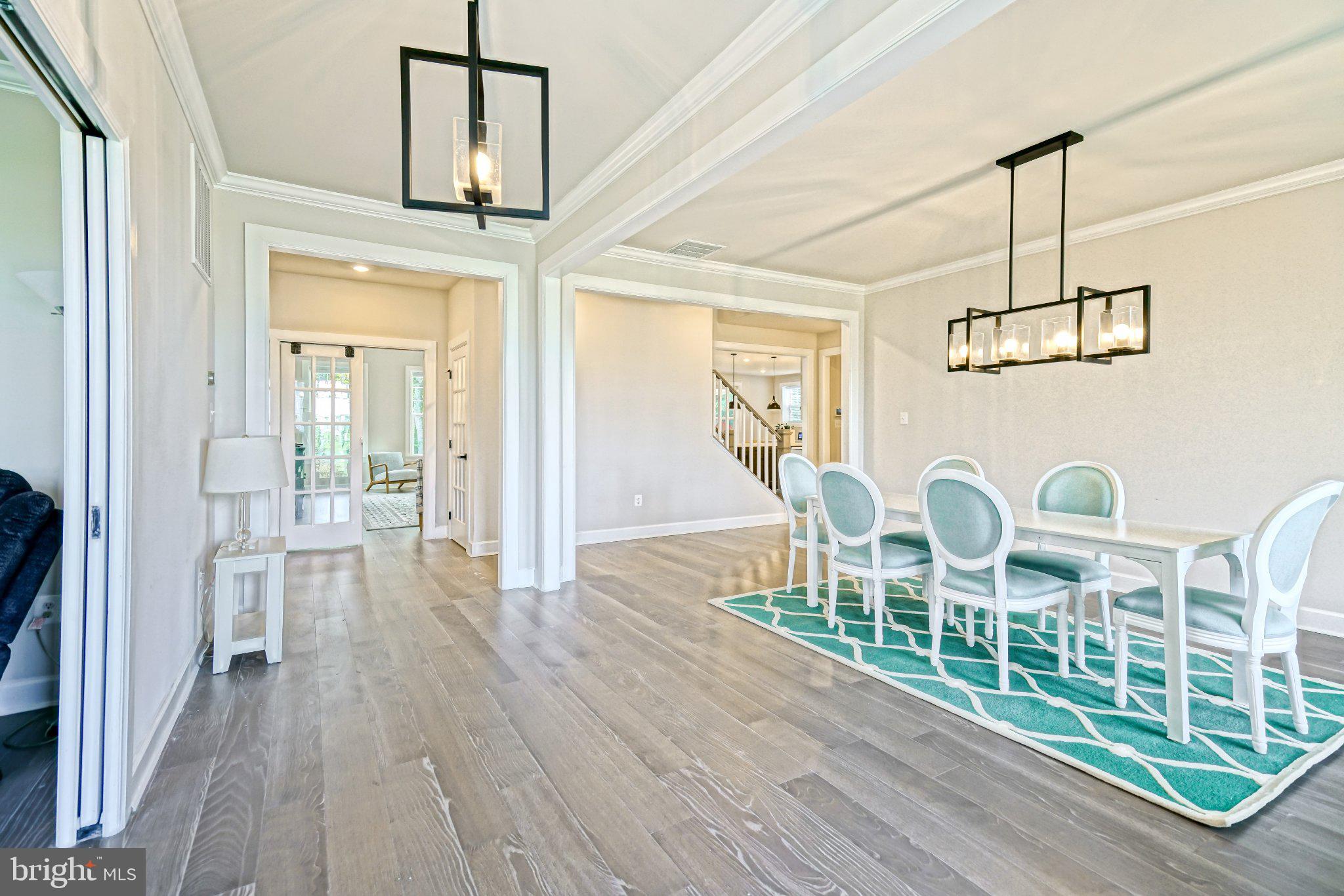 18415 KNOTTY PINE COURT
