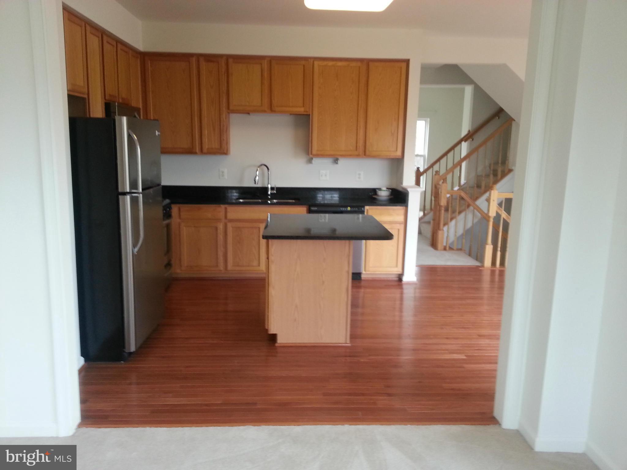 WELLESLEY - Residential Lease