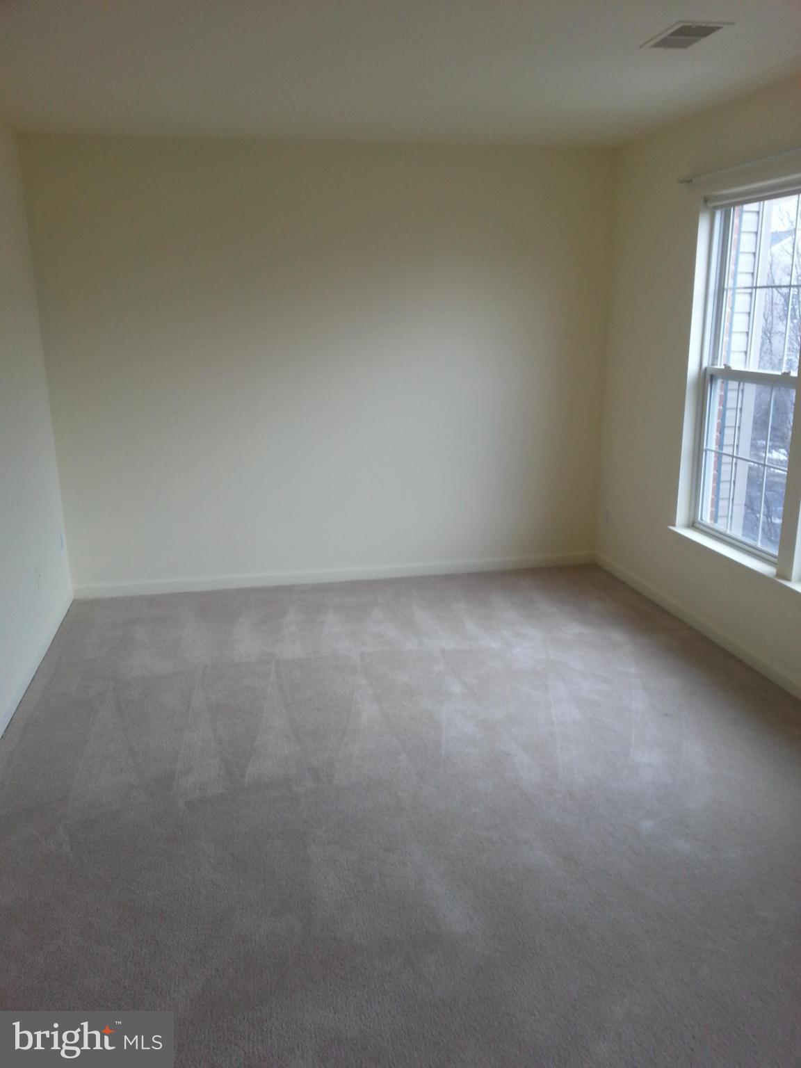 WELLESLEY - Residential Lease