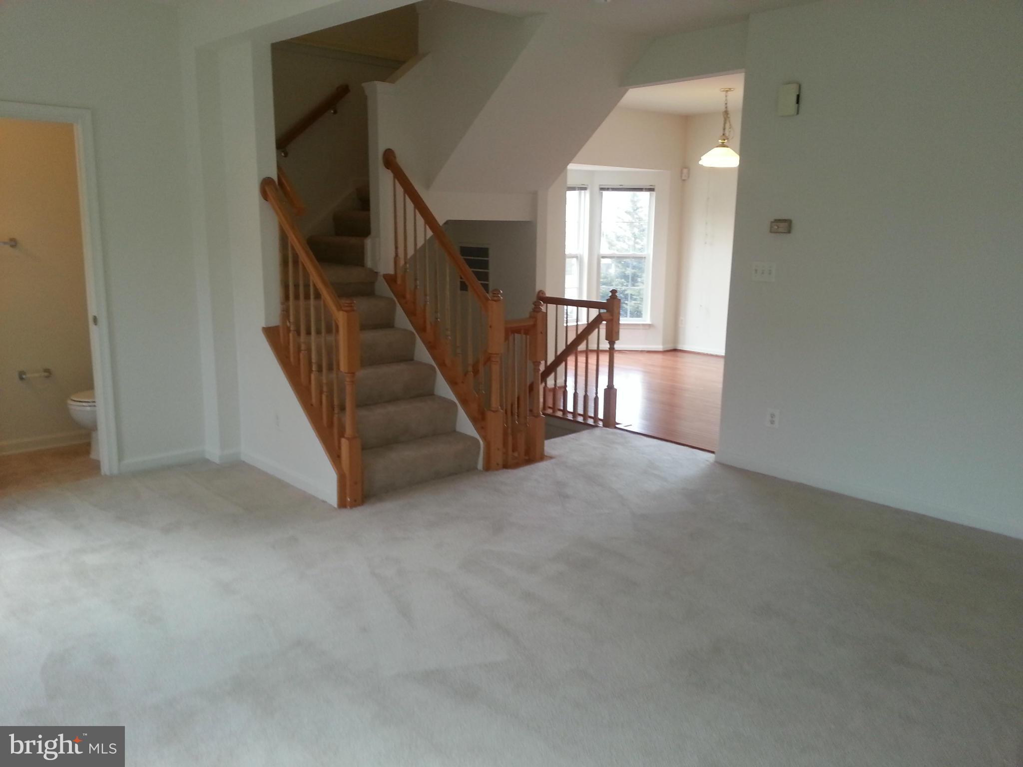 WELLESLEY - Residential Lease