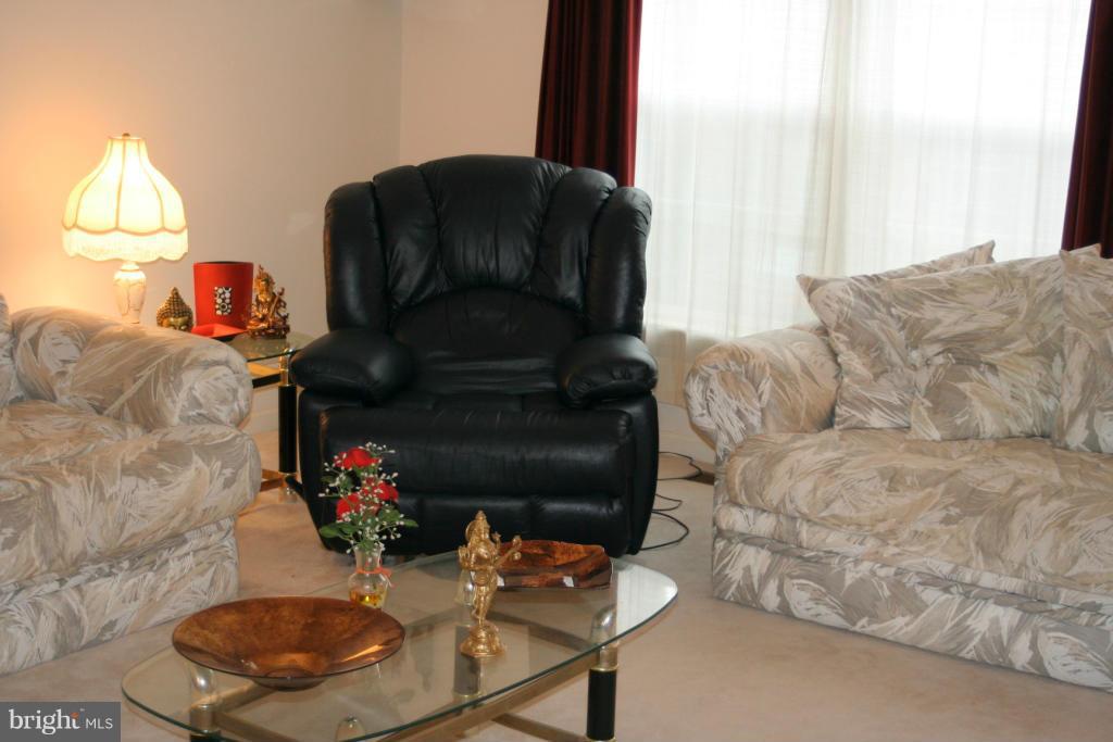 WELLESLEY - Residential Lease