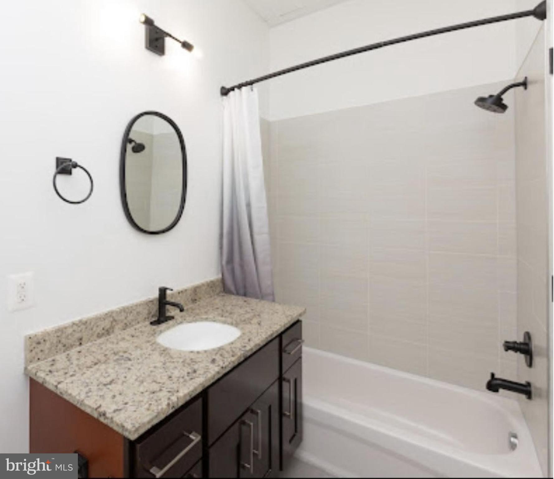MOUNT VERNON PLACE HISTORIC DISTRICT - Residential Lease