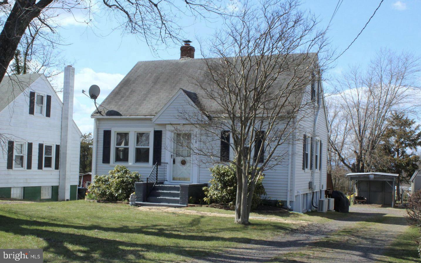 SAUNDERS - Residential