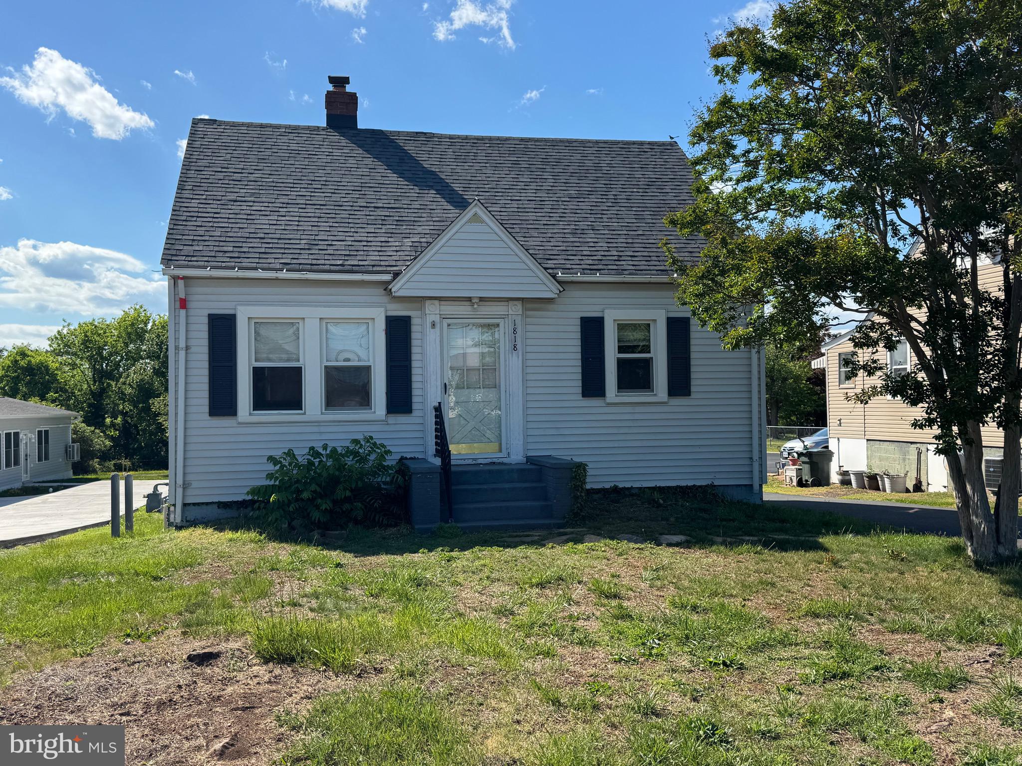 SAUNDERS - Residential