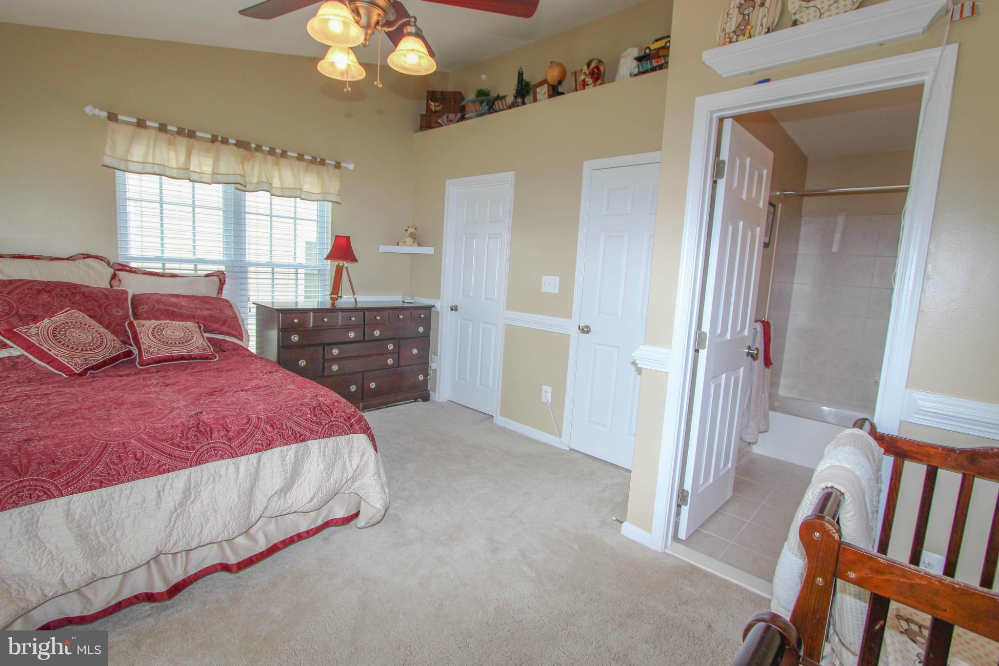 SOUTH RIDING - Residential