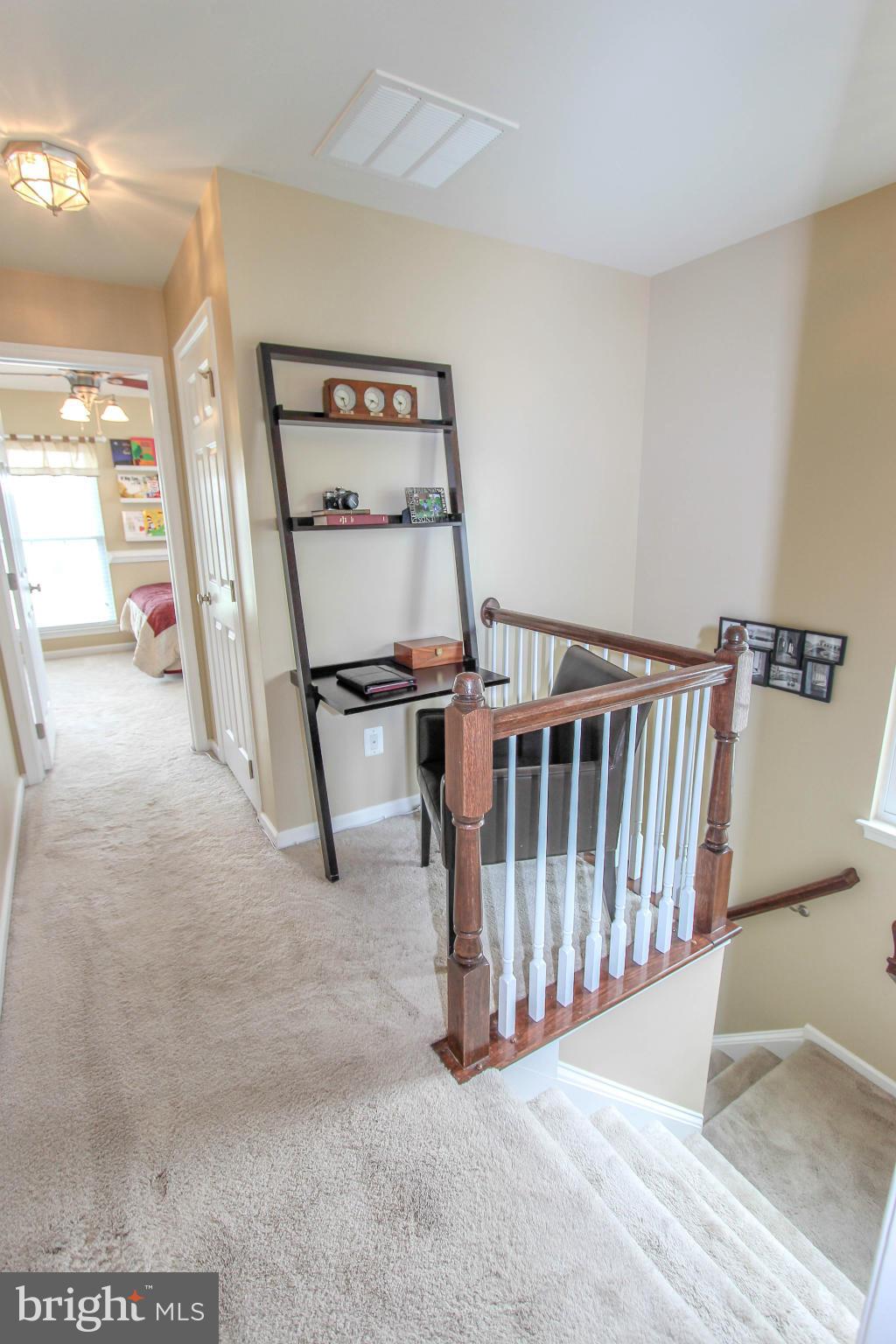 SOUTH RIDING - Residential