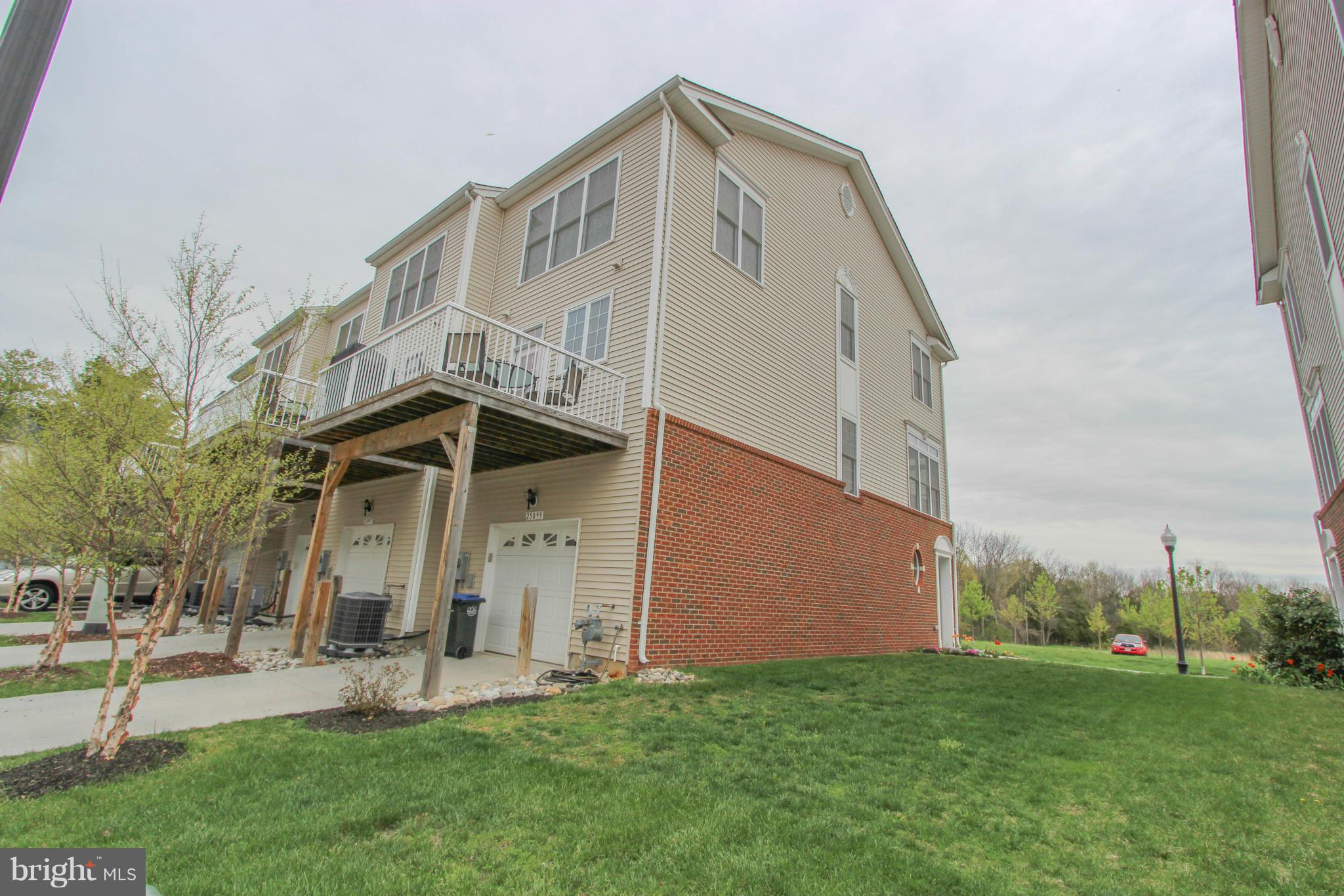 SOUTH RIDING - Residential