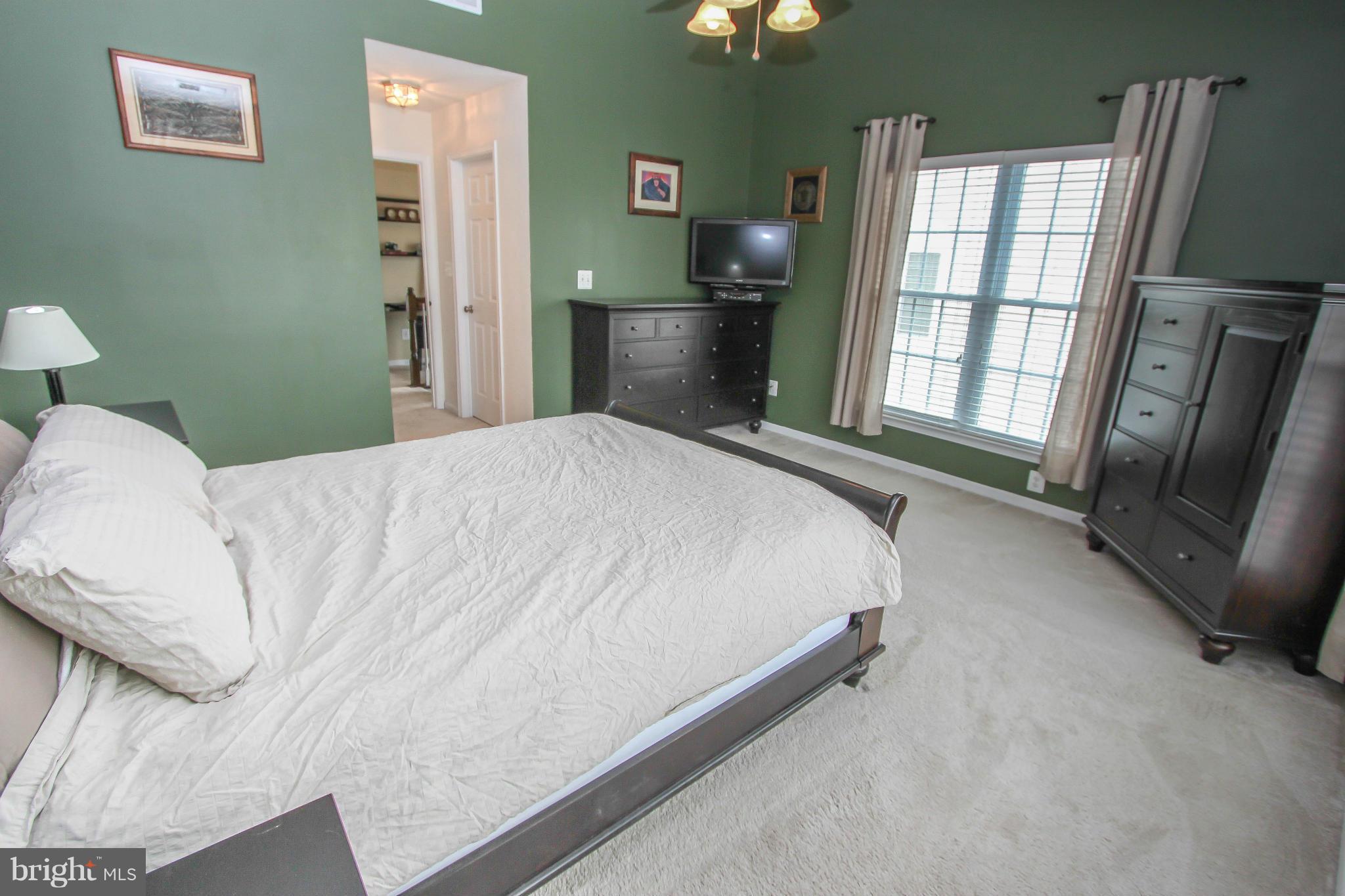 SOUTH RIDING - Residential