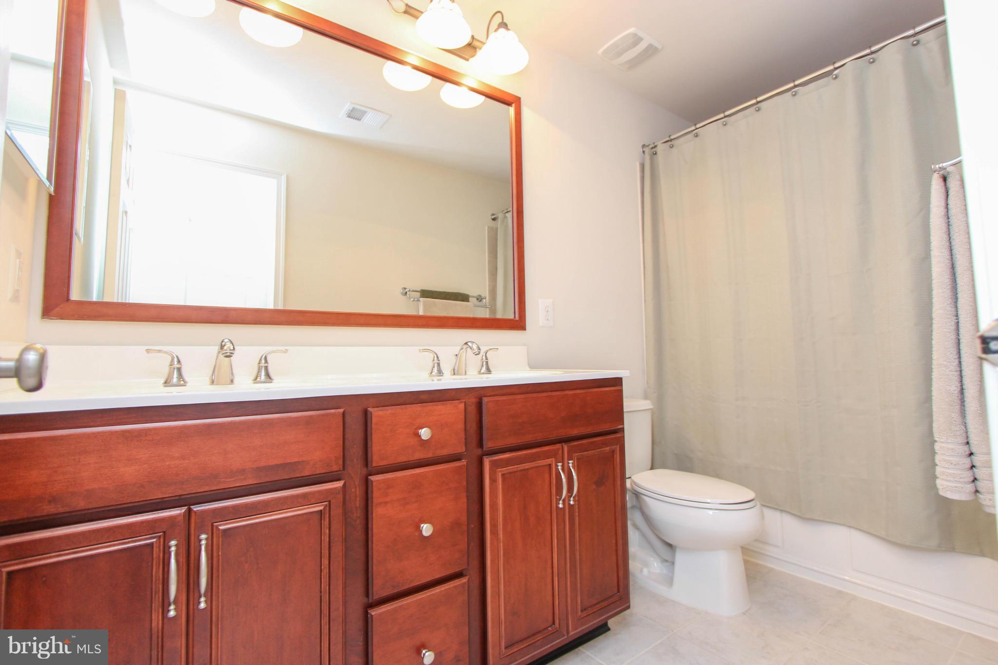 SOUTH RIDING - Residential