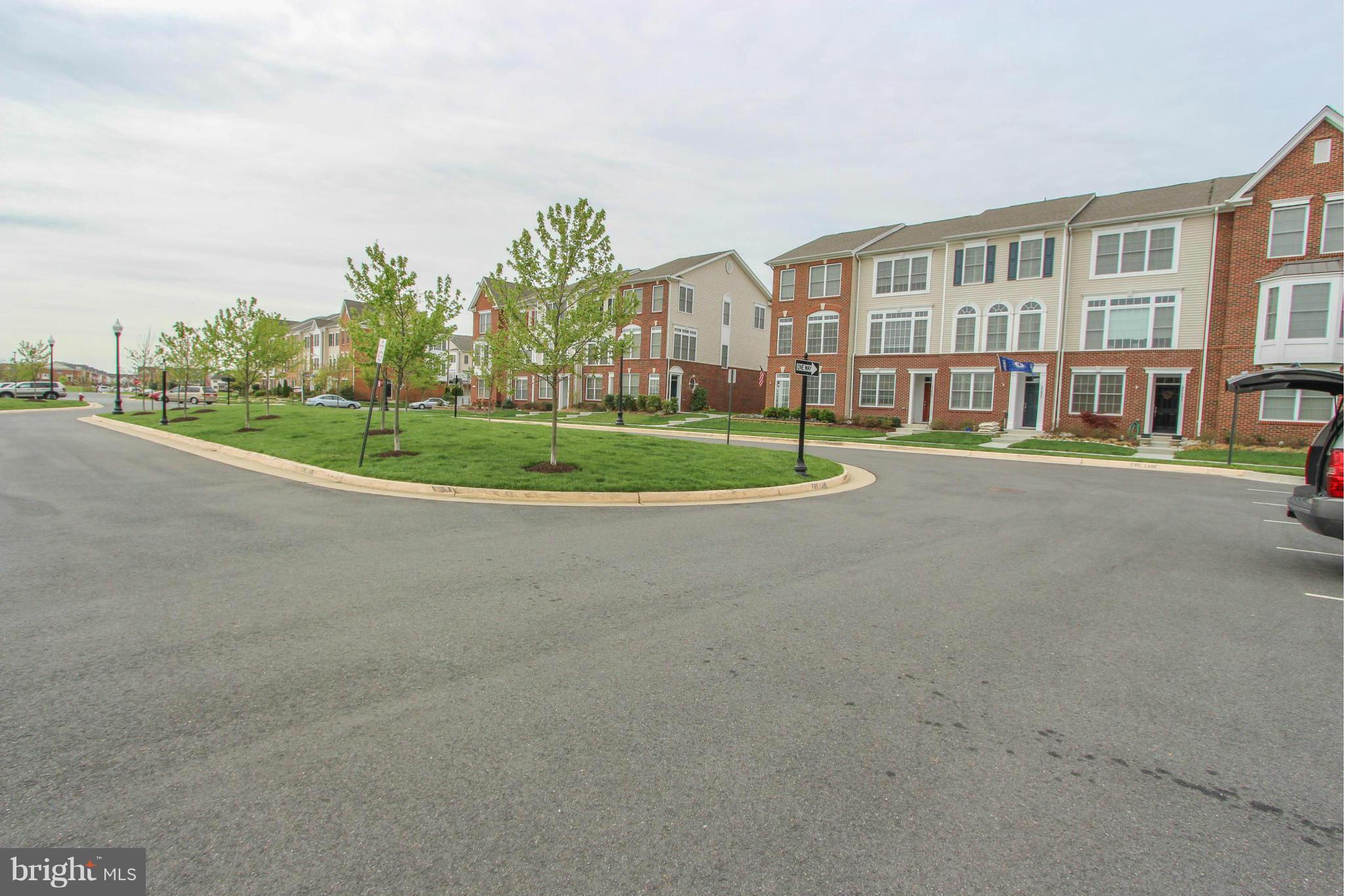 SOUTH RIDING - Residential