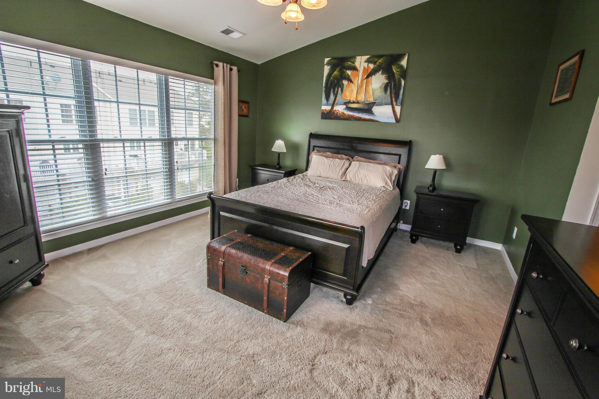 SOUTH RIDING - Residential