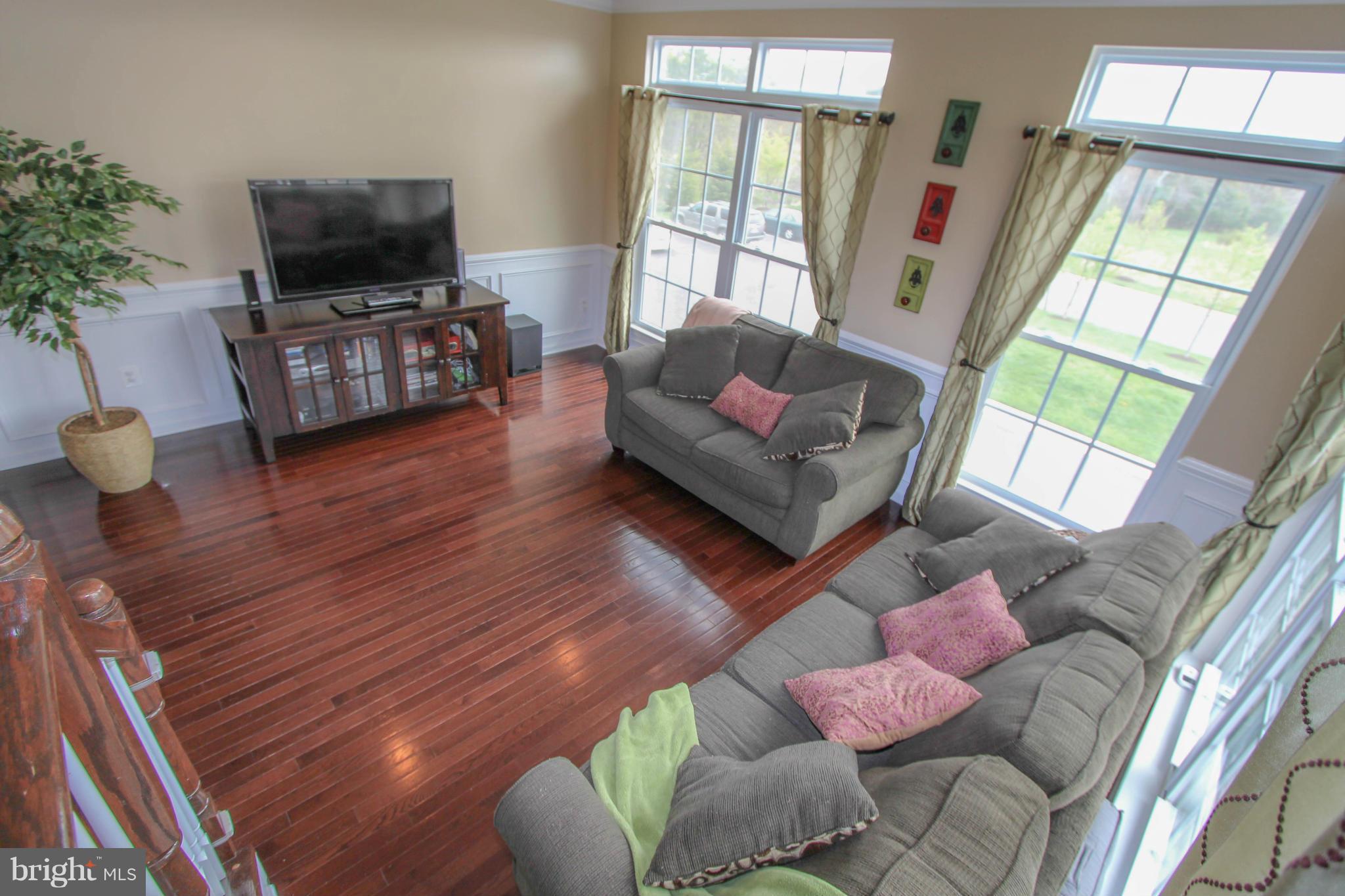 SOUTH RIDING - Residential