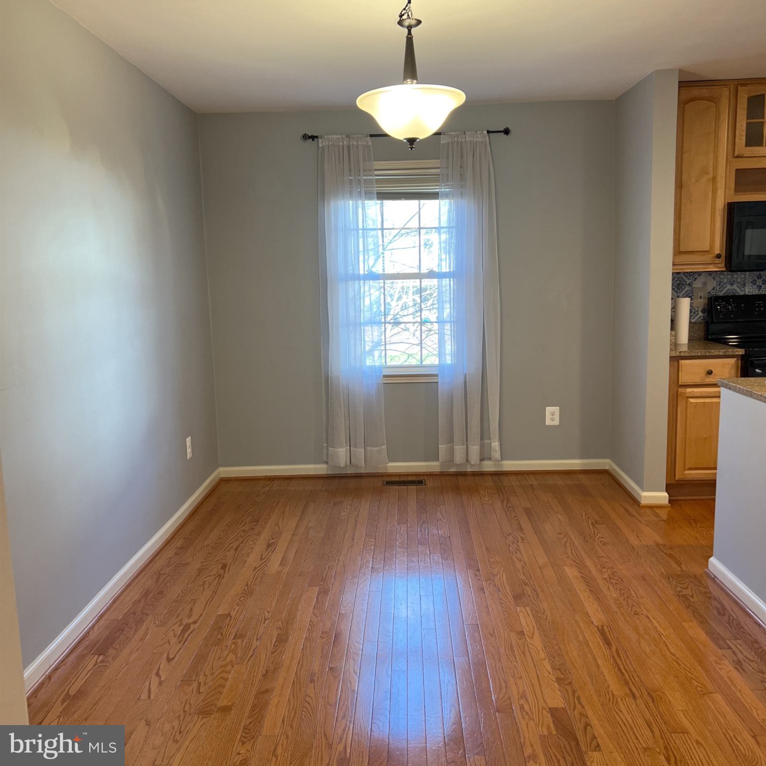 STRATHMEADE SQUARE - Residential Lease