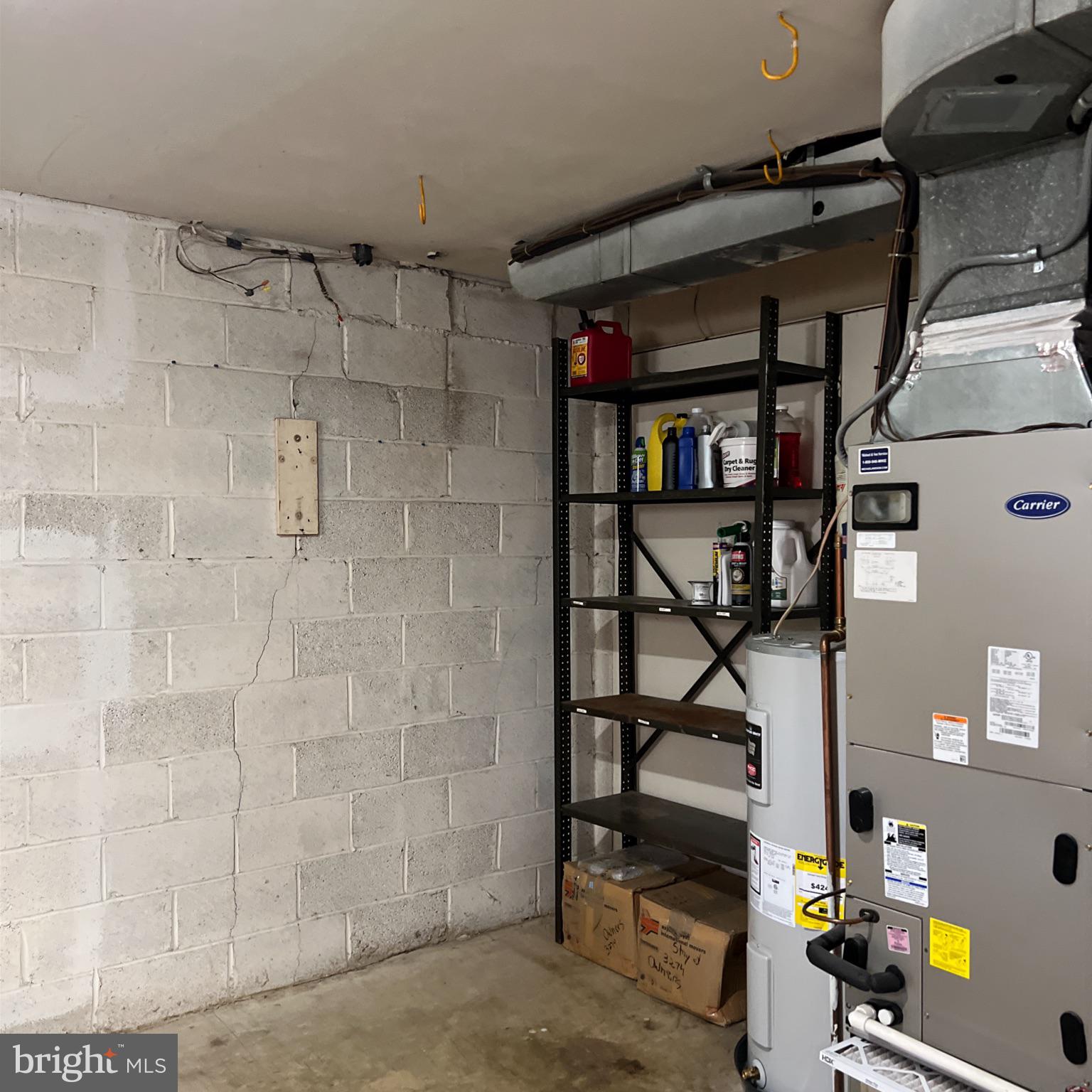 STRATHMEADE SQUARE - Residential Lease