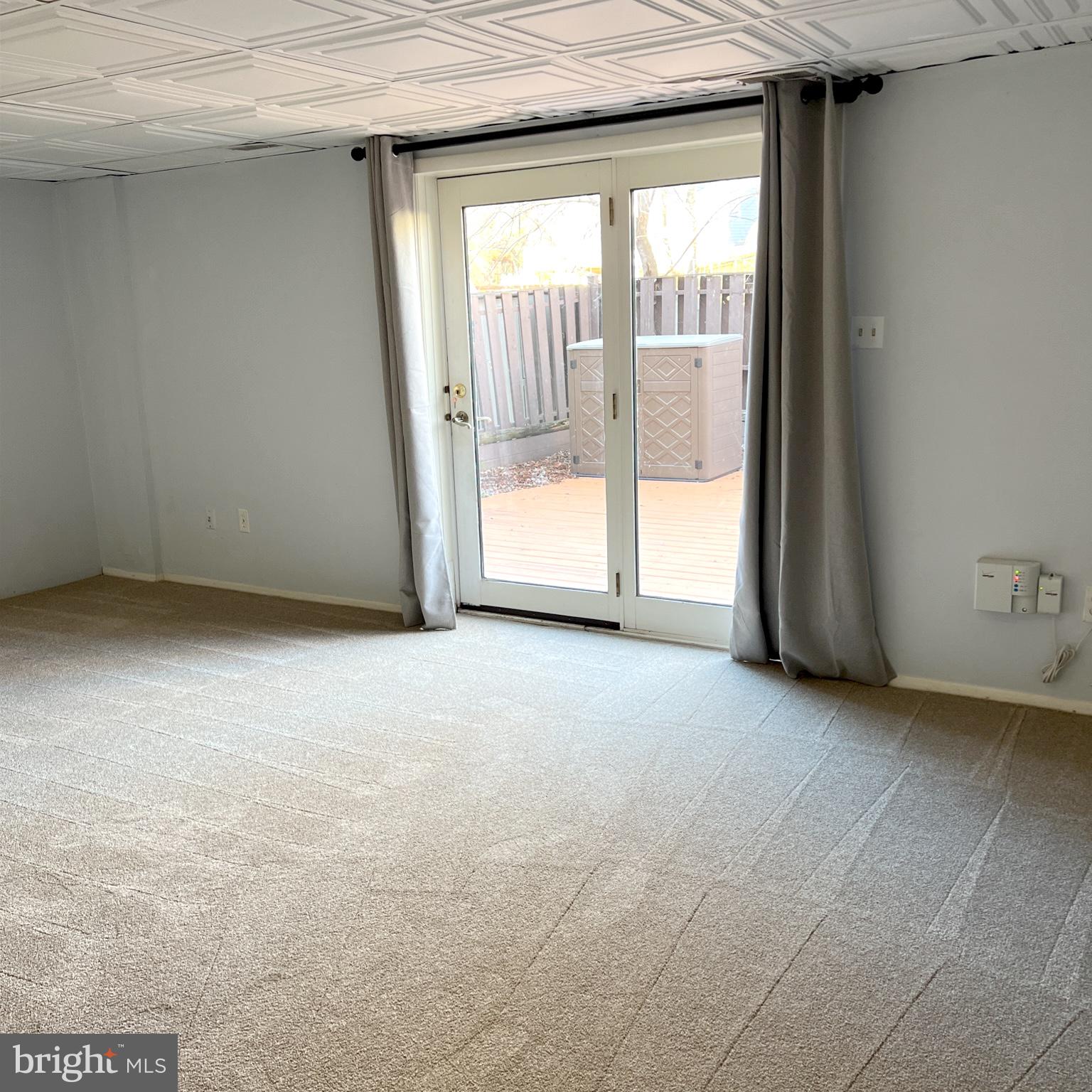 STRATHMEADE SQUARE - Residential Lease