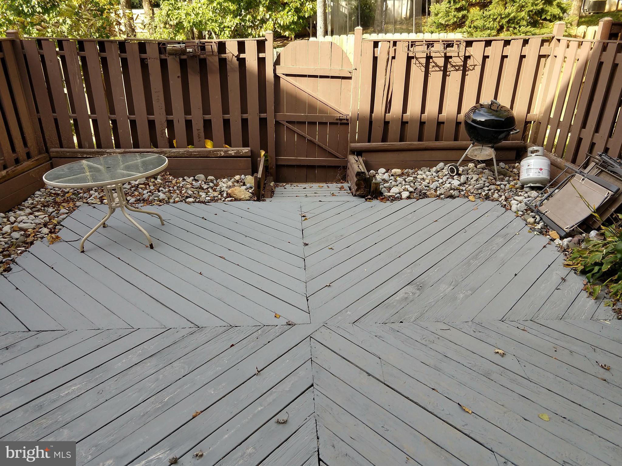 STRATHMEADE SQUARE - Residential Lease